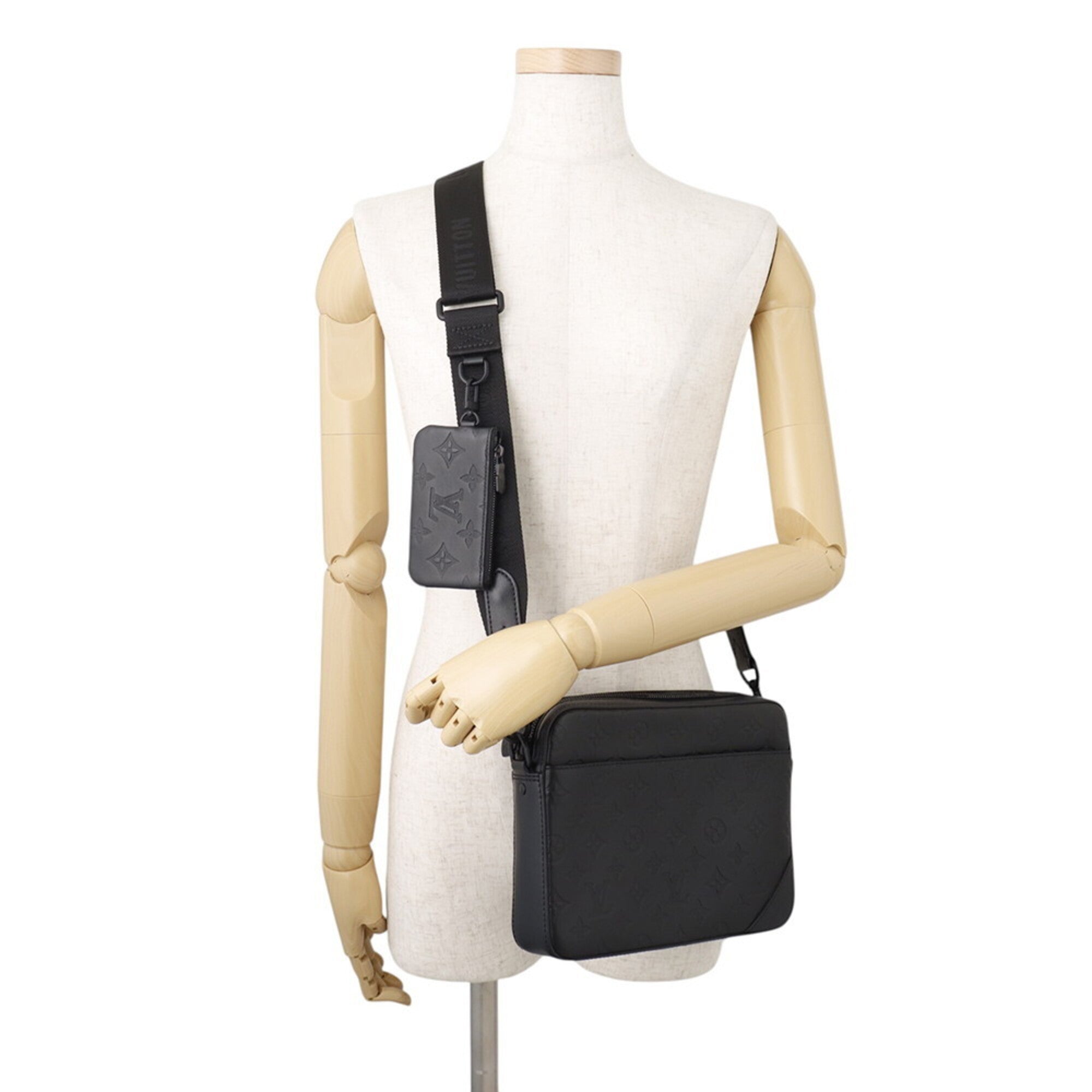 Louis Vuitton Monogram Shadow Black Noir Monogram Shadow Handbag Shoulder Bag (Pre-Owned)