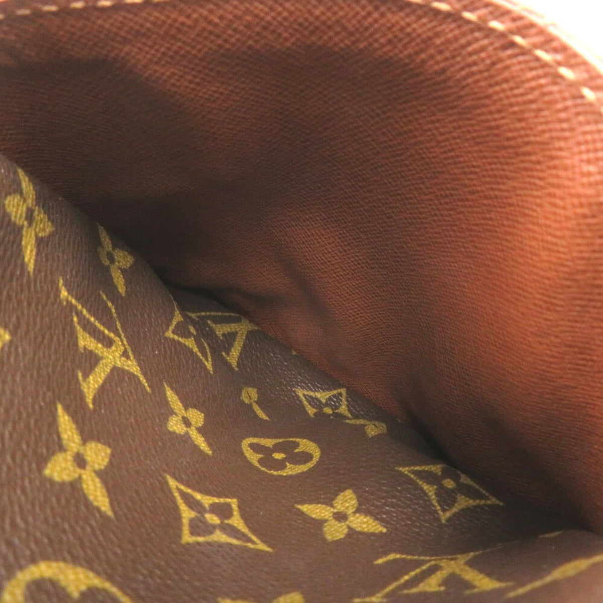 Louis Vuitton Brown Monogram Monogram Shoulder Bag (Pre-Owned)