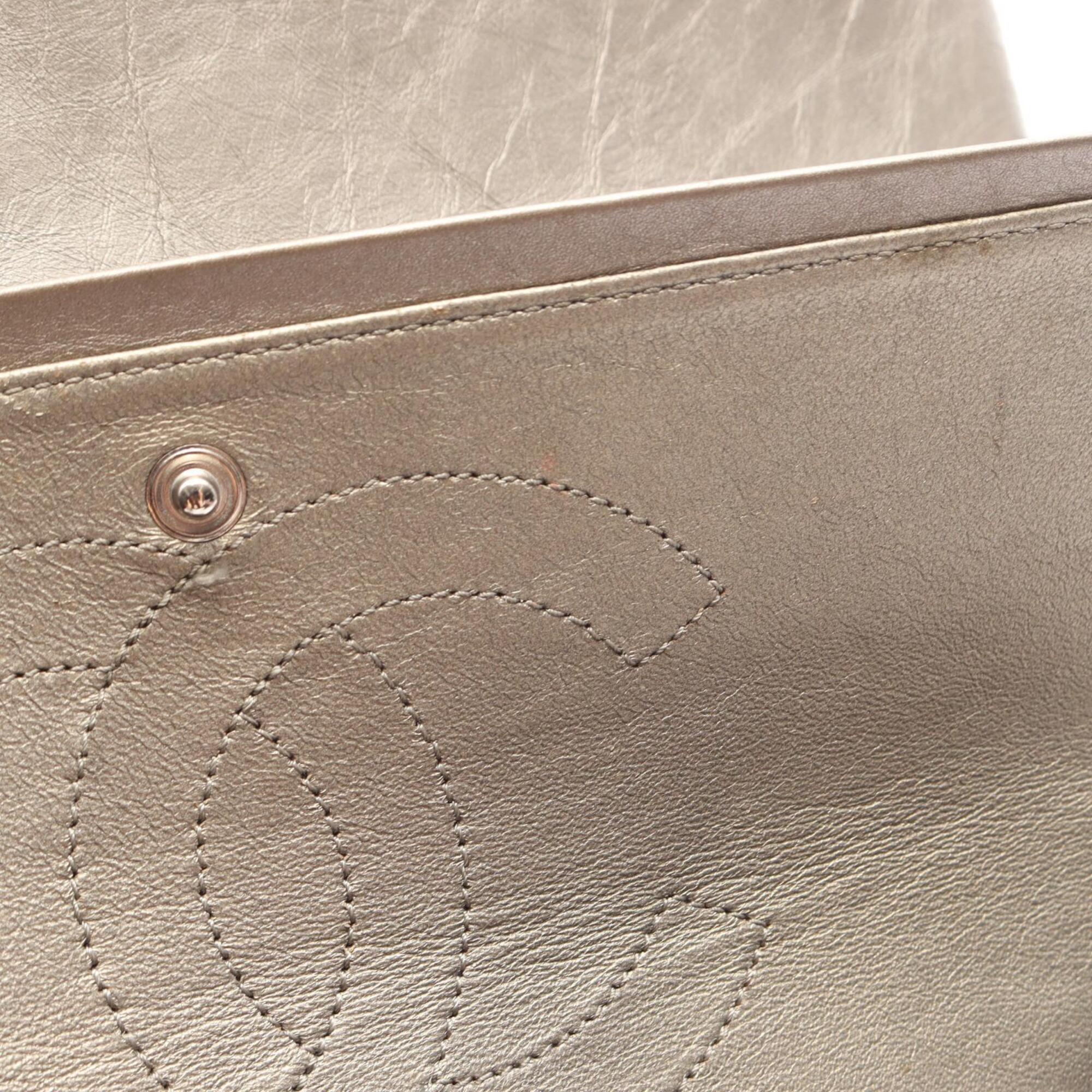 Chanel Beige Leather Handbag Shoulder Bag (Pre-Owned)