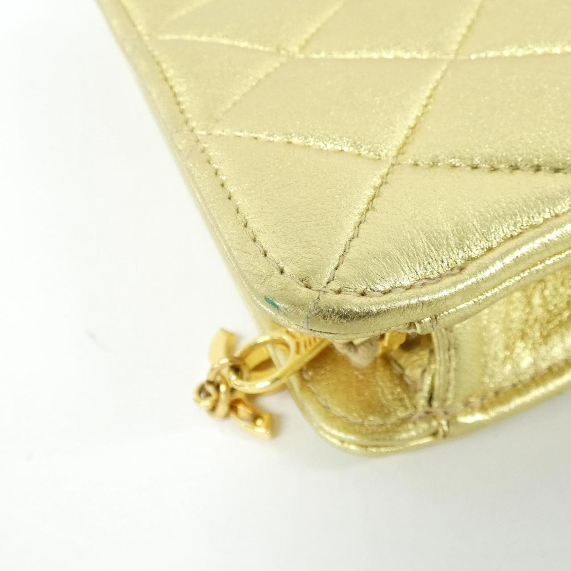 Chanel Gold Leather Handbag (Pre-Owned)