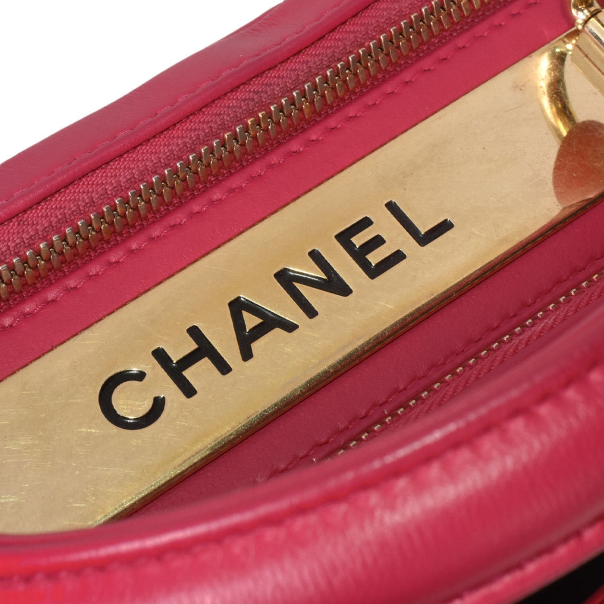 Chanel Pink Suede Handbag Shoulder Bag (Pre-Owned)