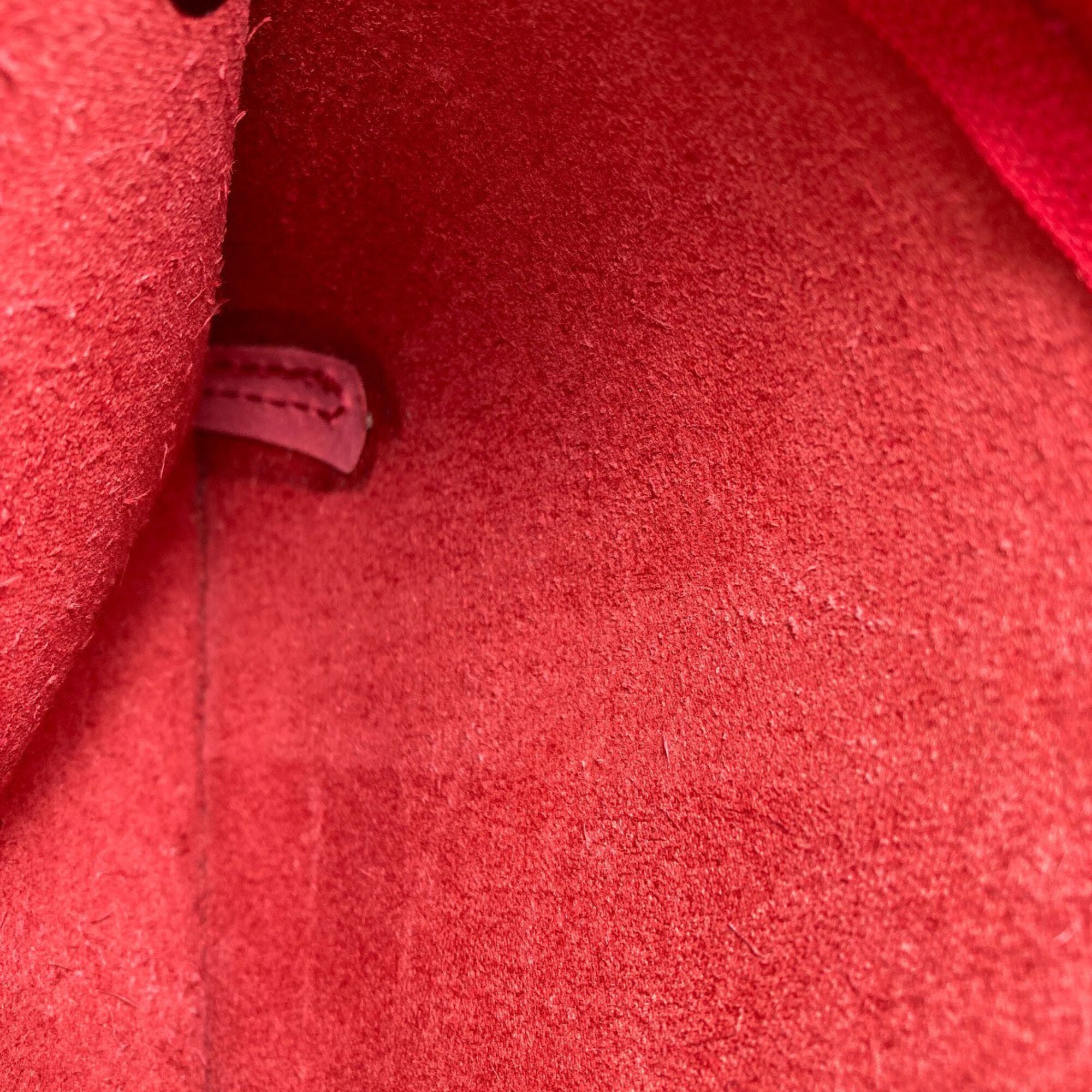 Issey Miyake Red Color Leather Shoulder Bag (Pre-Owned)