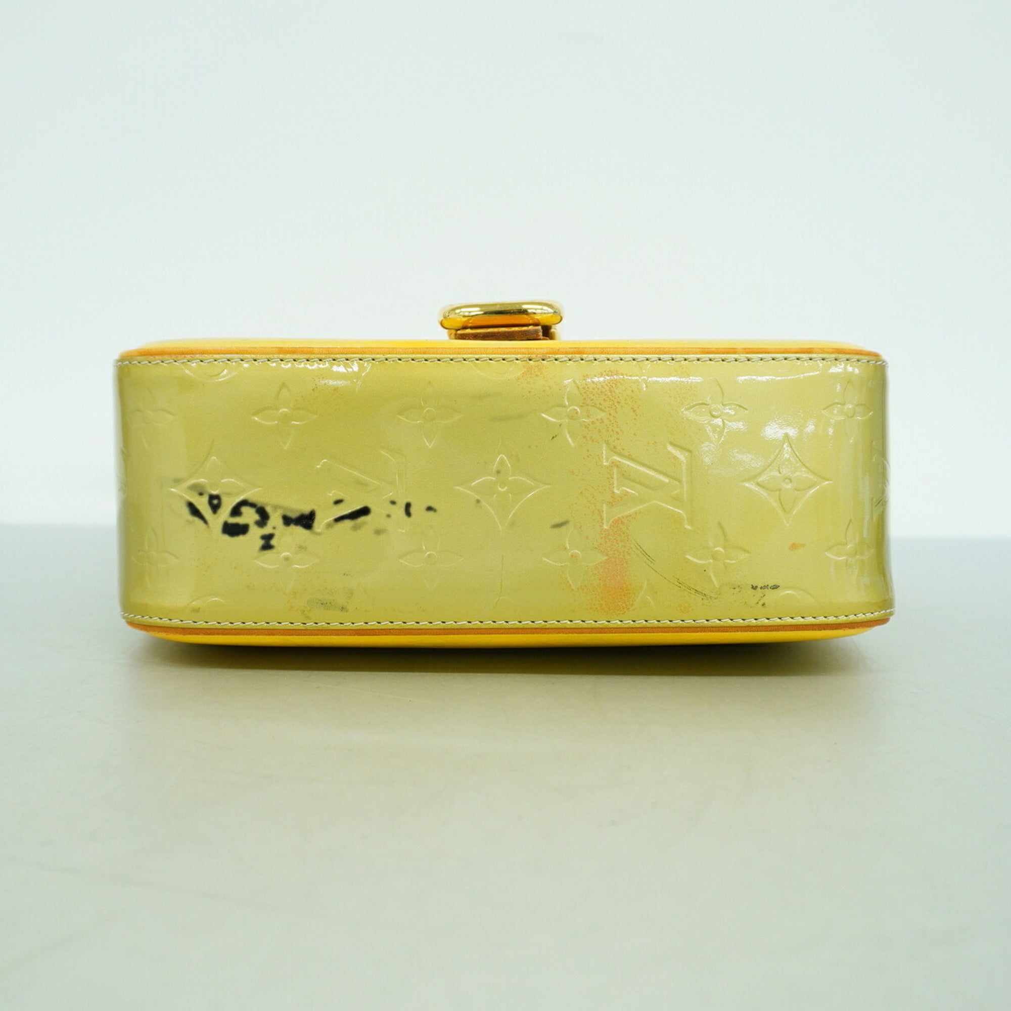 Louis Vuitton Gris Shoulder Bag (Pre-Owned)