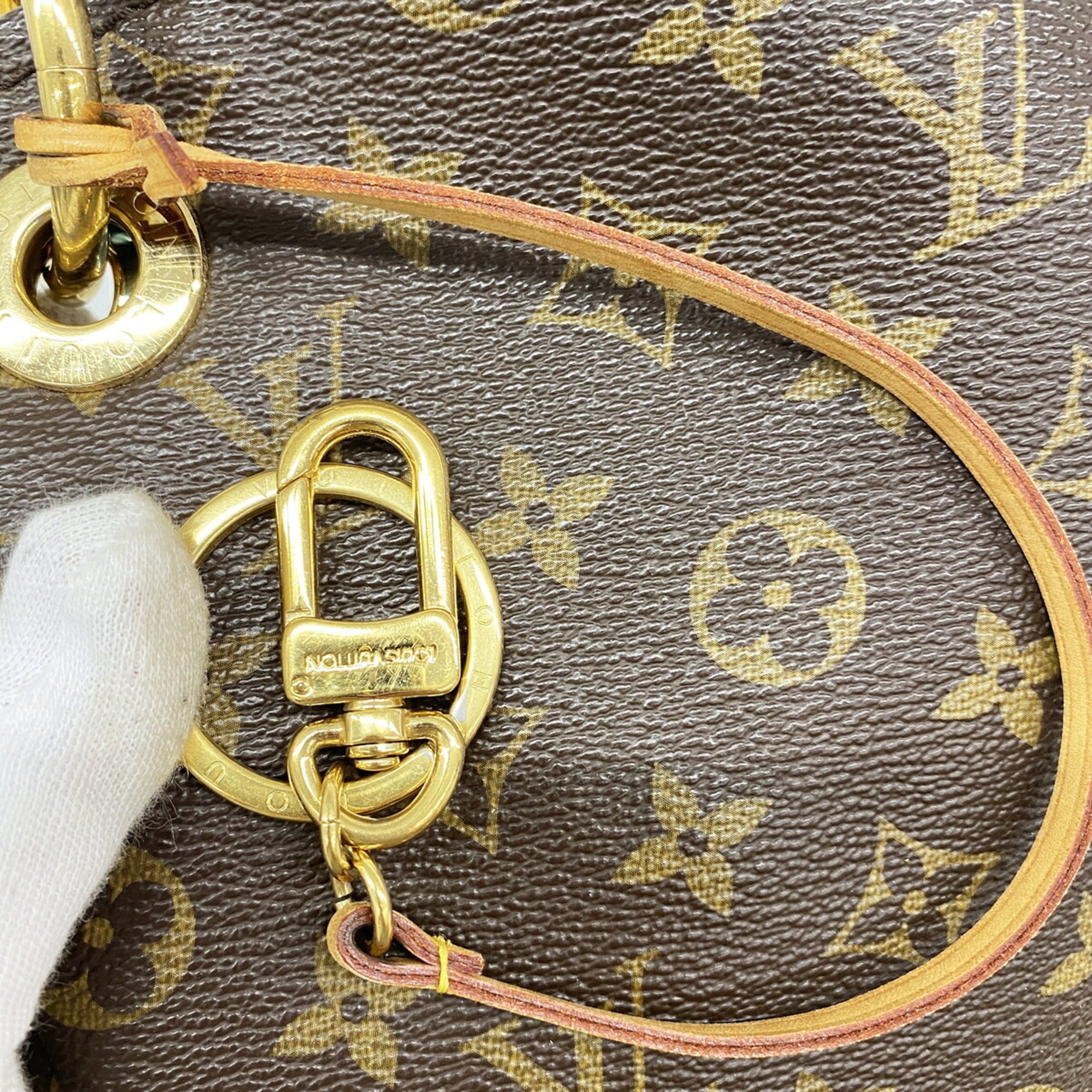 Louis Vuitton Brown Shoulder Bag (Pre-Owned)