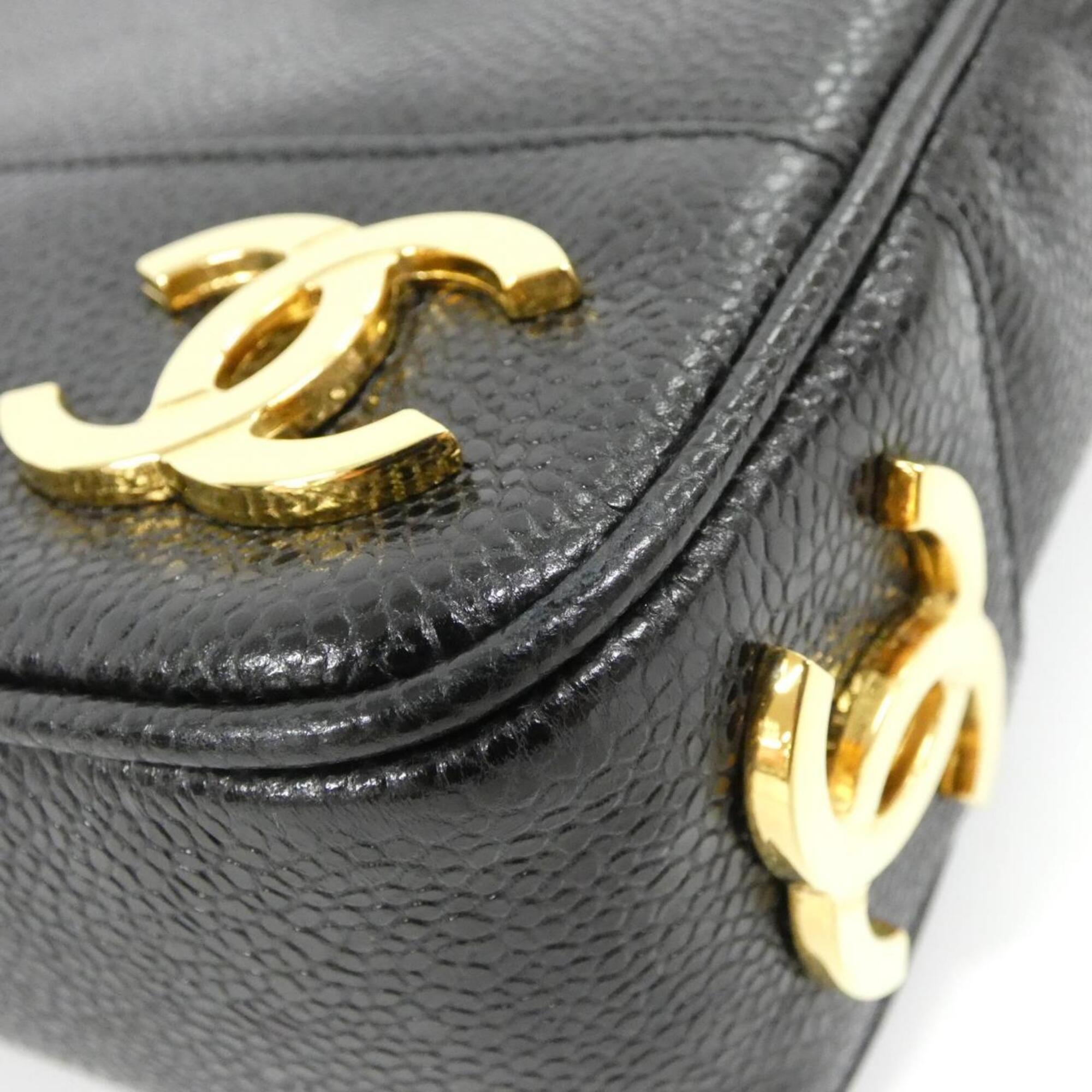 Chanel Black Grained Calfskin Shoulder Bag (Pre-Owned)