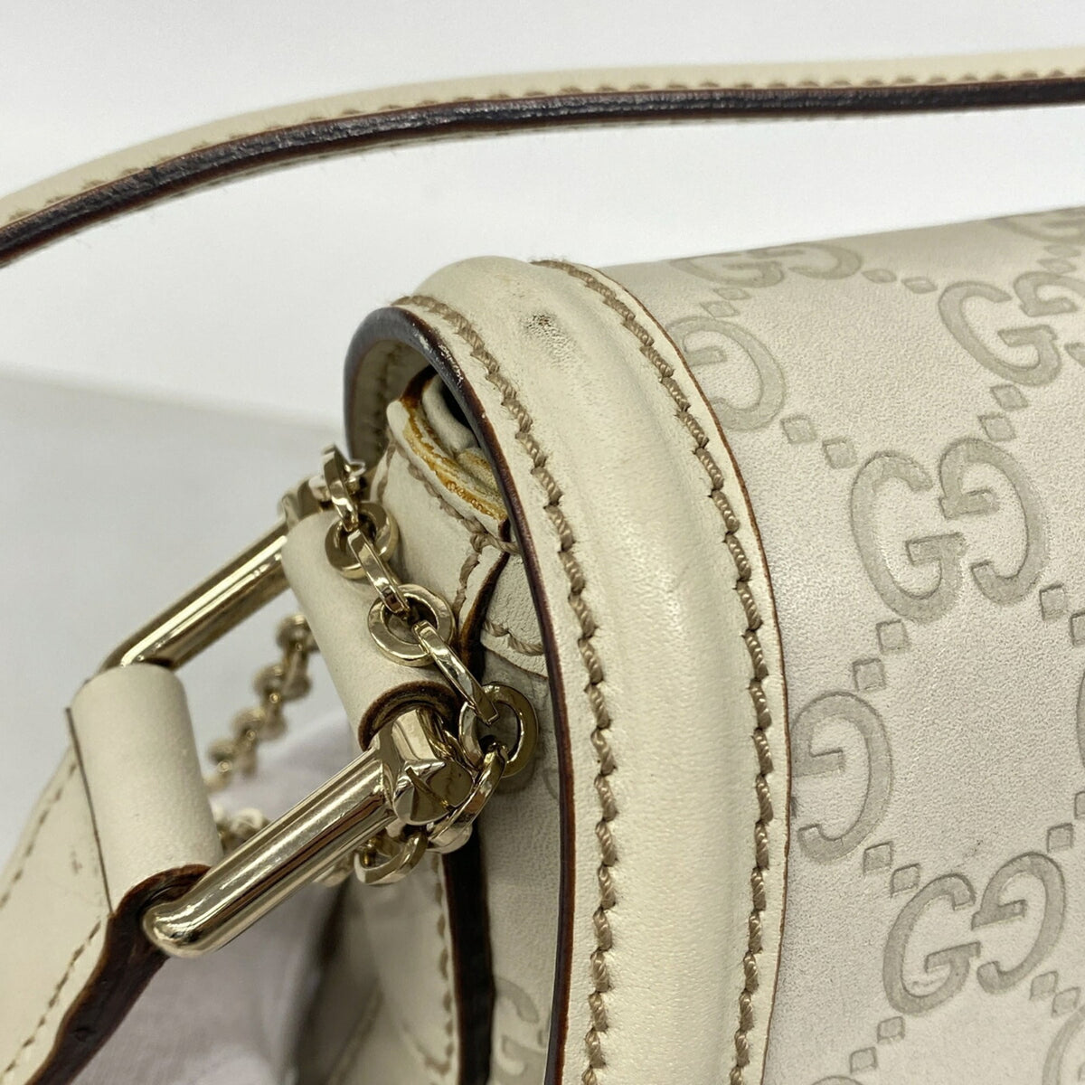 Gucci Ivory Leather Shoulder Bag (Pre-Owned)