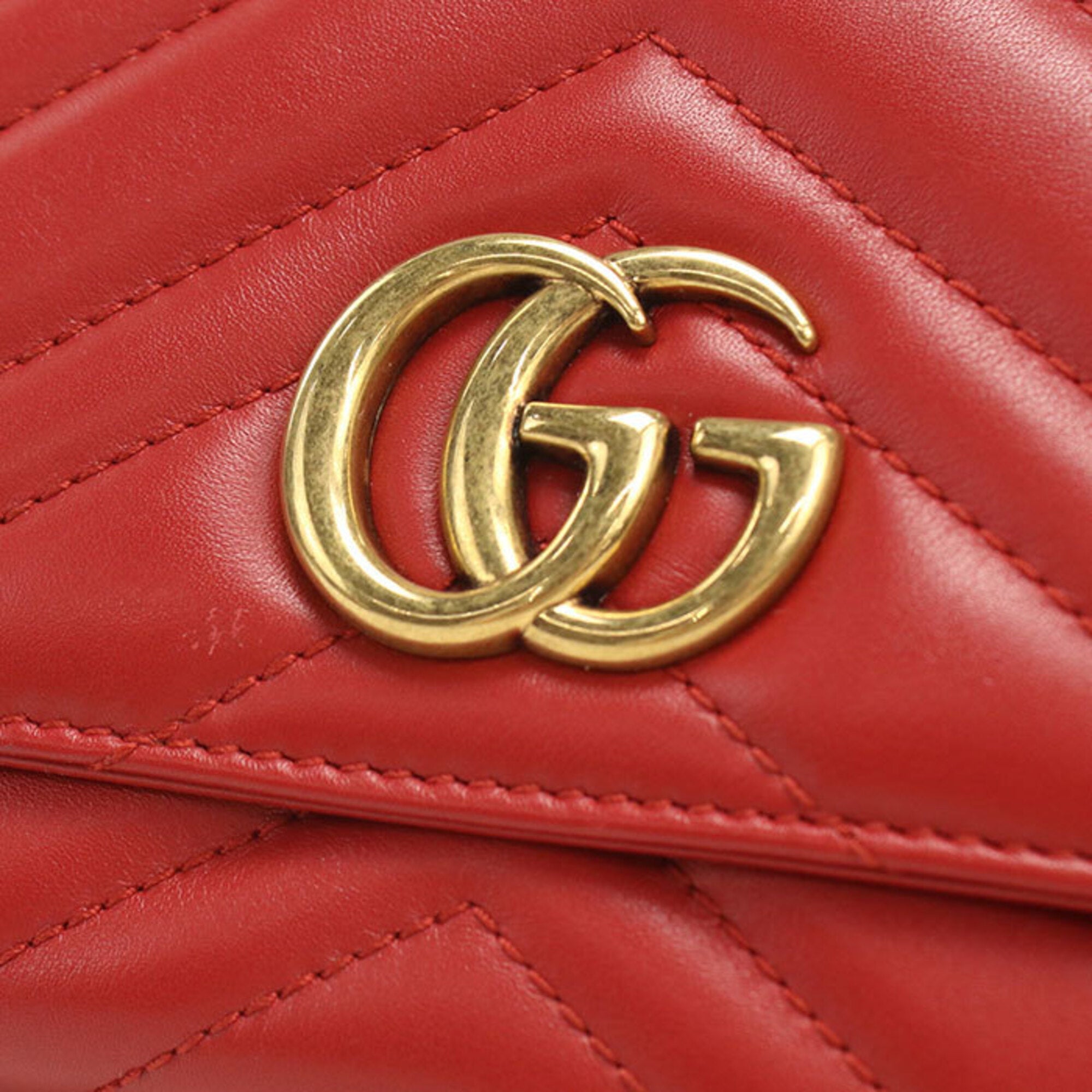 Gucci Red Color Quilting Long Wallet (Bi-Fold) (Pre-Owned)
