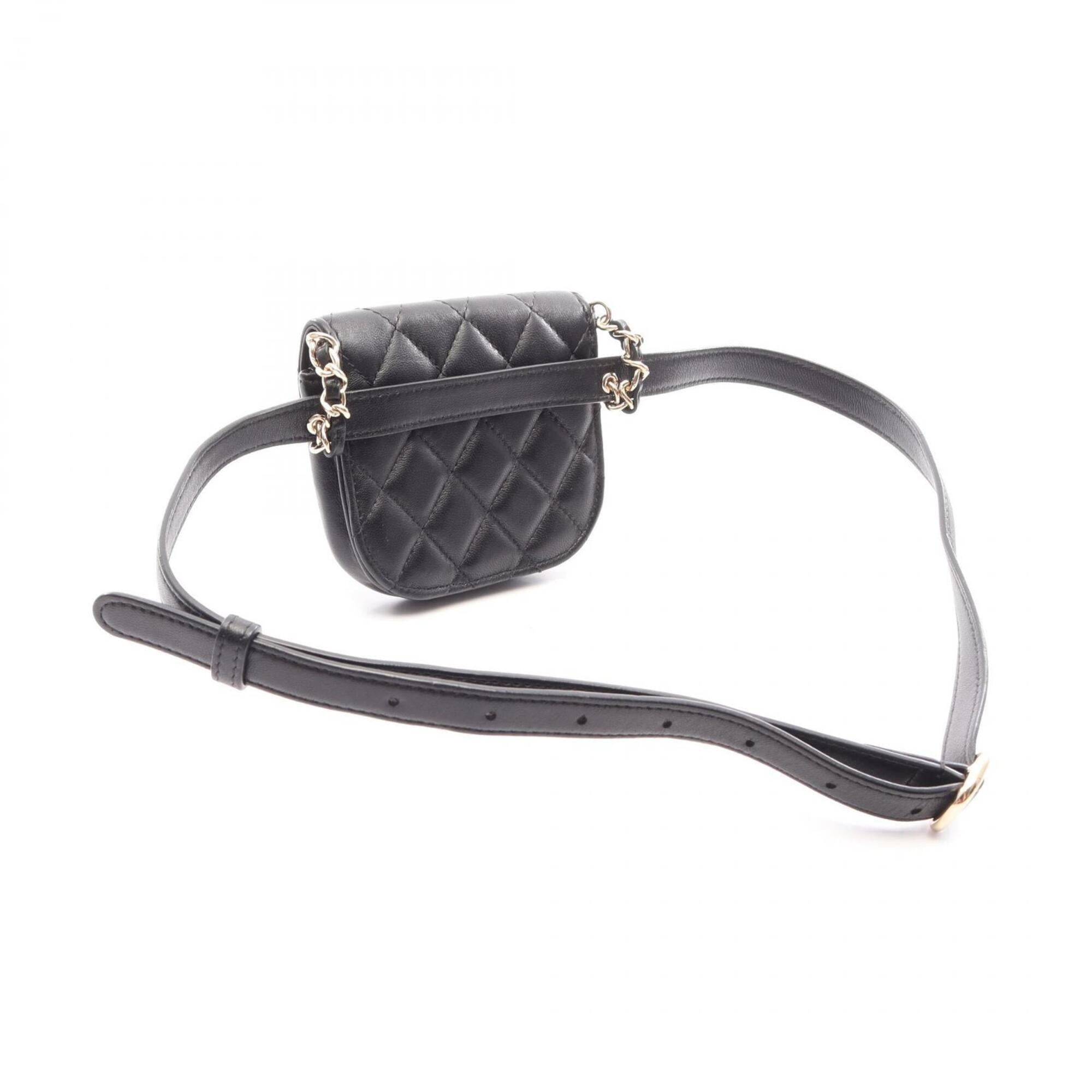 Chanel Black Leather Fanny Pack (Pre-Owned)