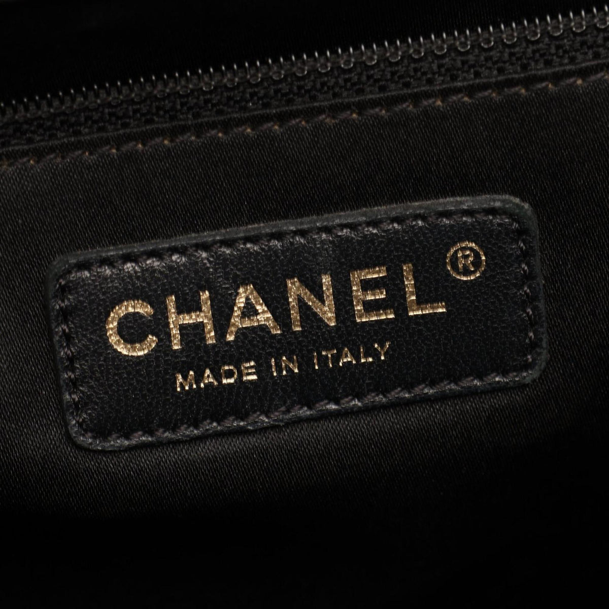Chanel Black Grained Calfskin Handbag Tote Bag (Pre-Owned)