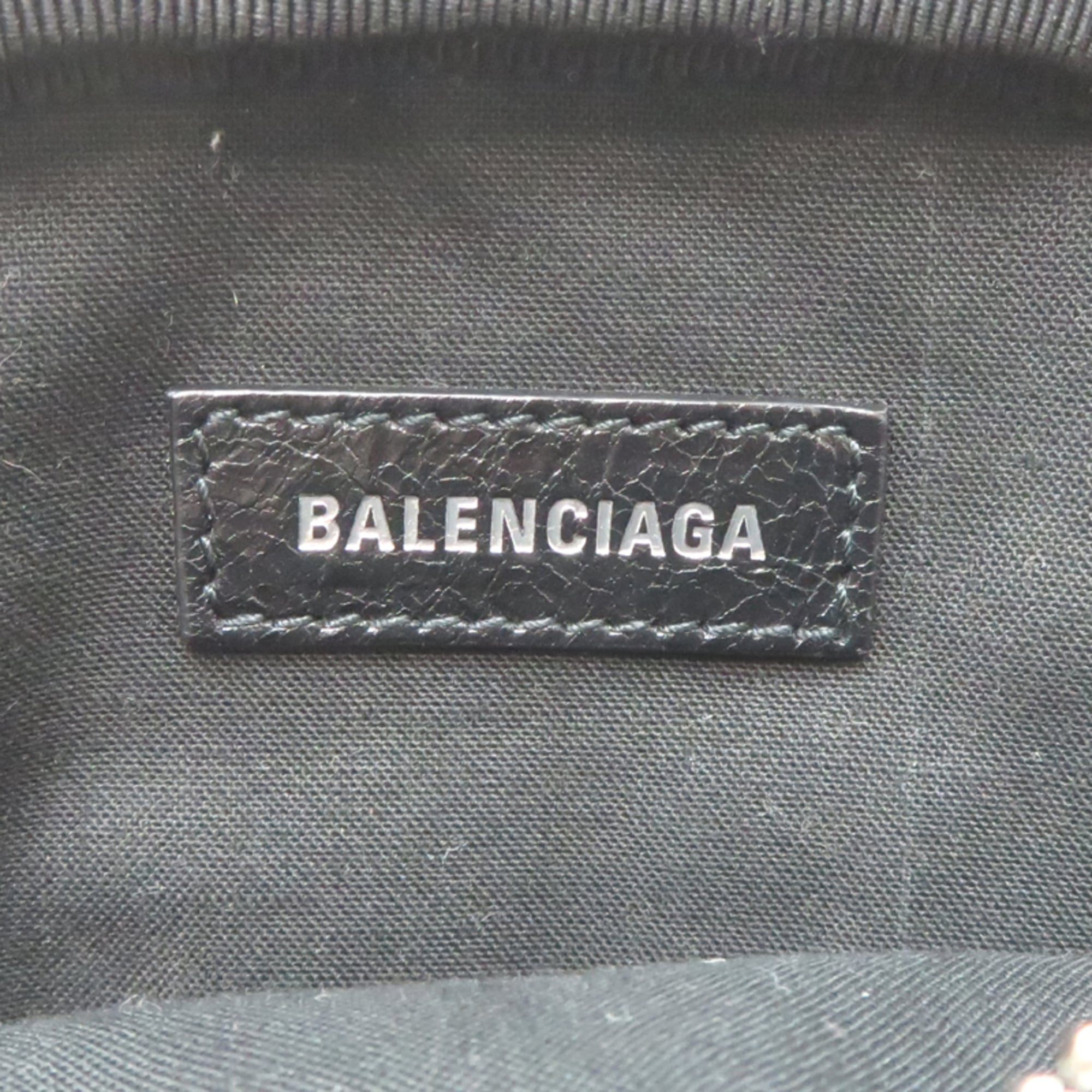 Balenciaga Black Leather Shoulder Bag (Pre-Owned)