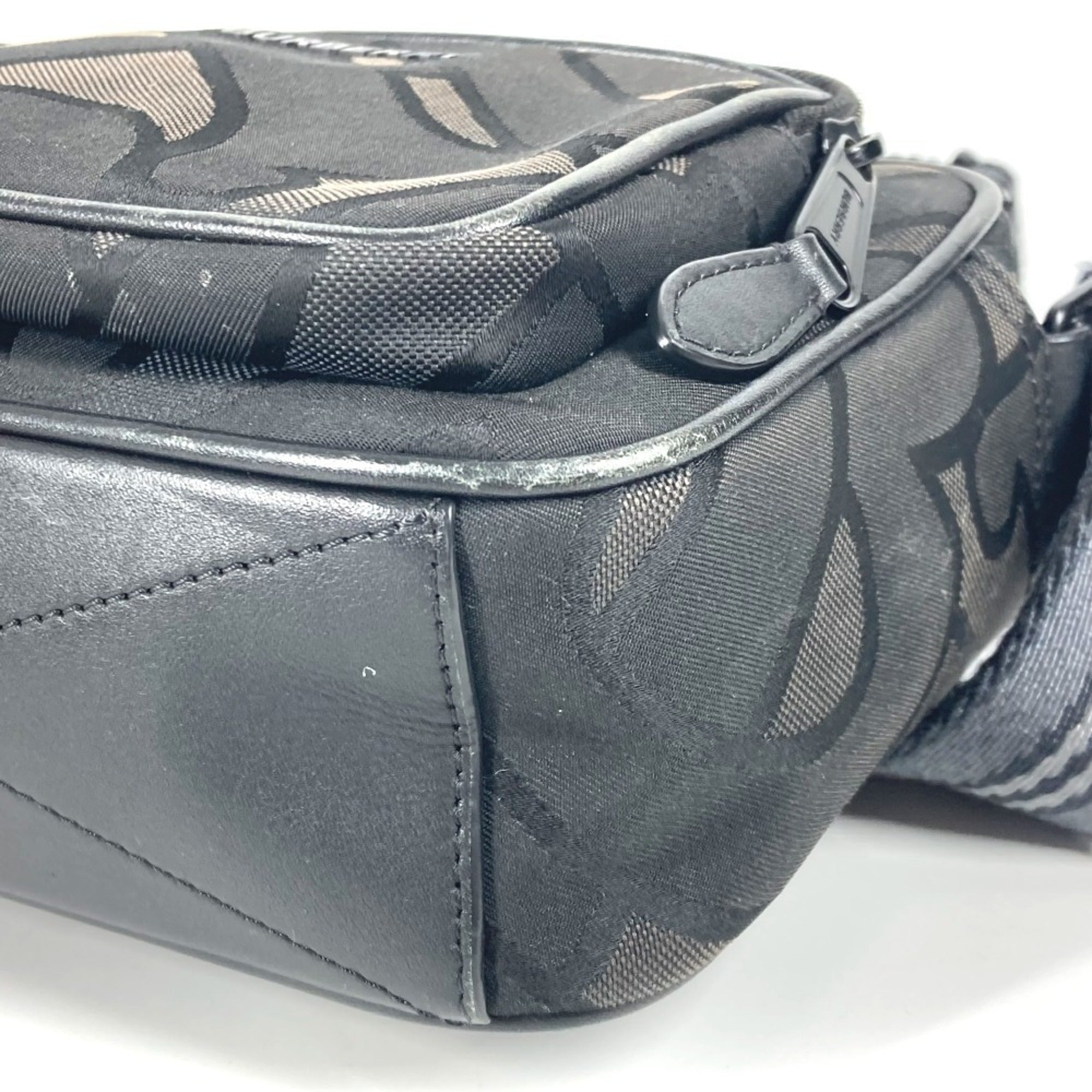 Burberry Black Gray Nylon Canvas Pochette Shoulder Bag (Pre-Owned)