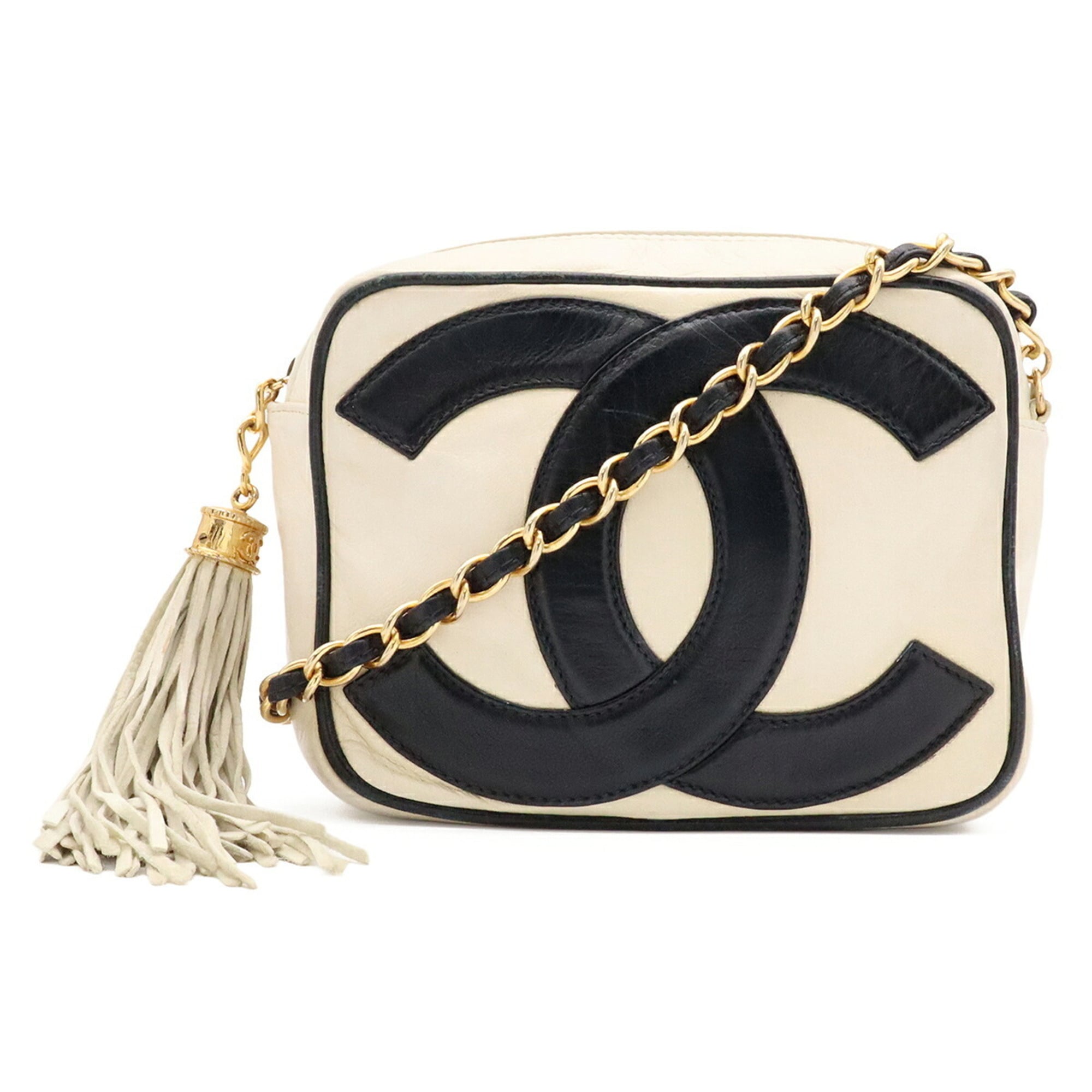 Chanel Black Ivory Leather Pochette Shoulder Bag (Pre-Owned)