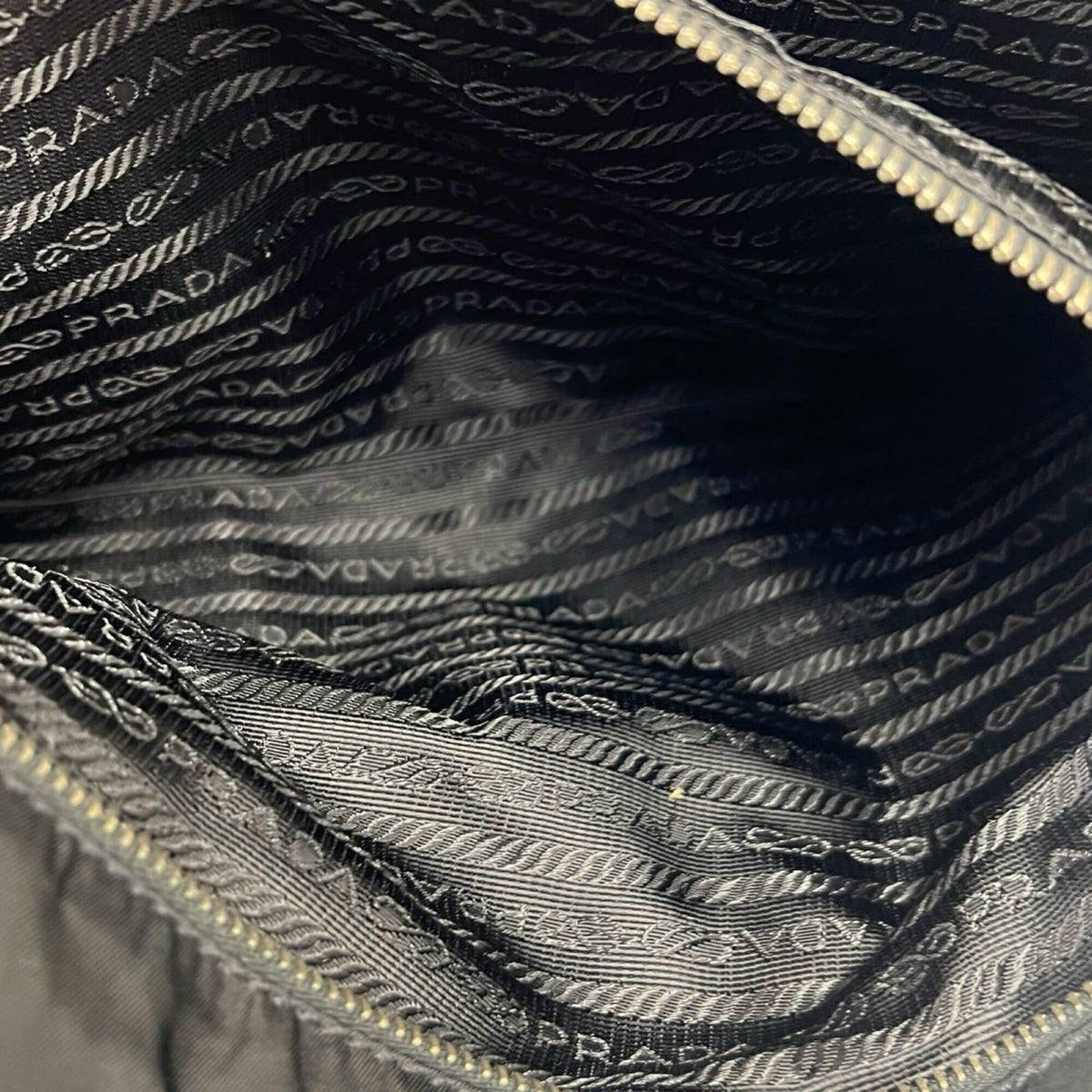 Prada Black Nylon Leather Shoulder Bag Tote Bag (Pre-Owned)