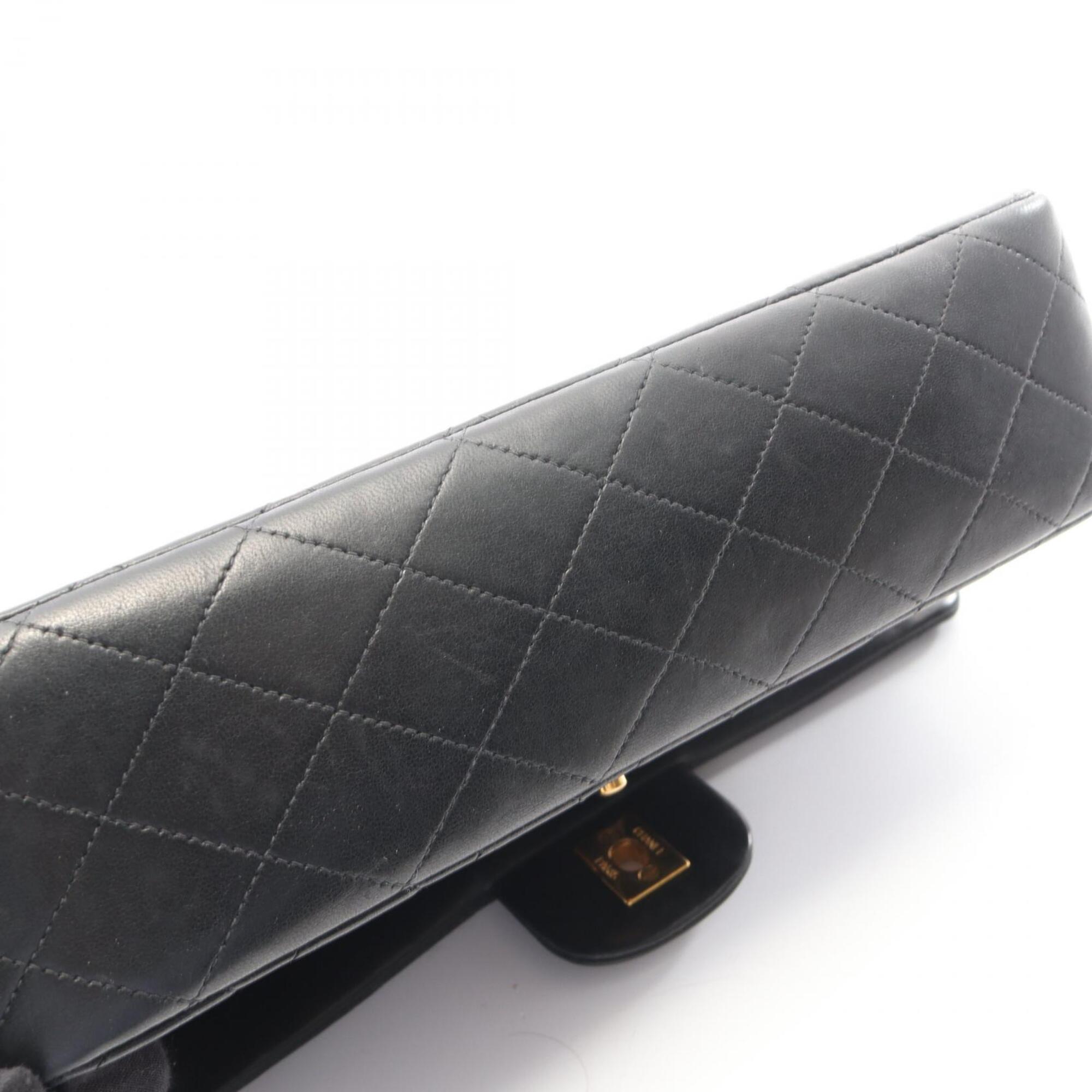 Chanel Black Leather Handbag Shoulder Bag (Pre-Owned)