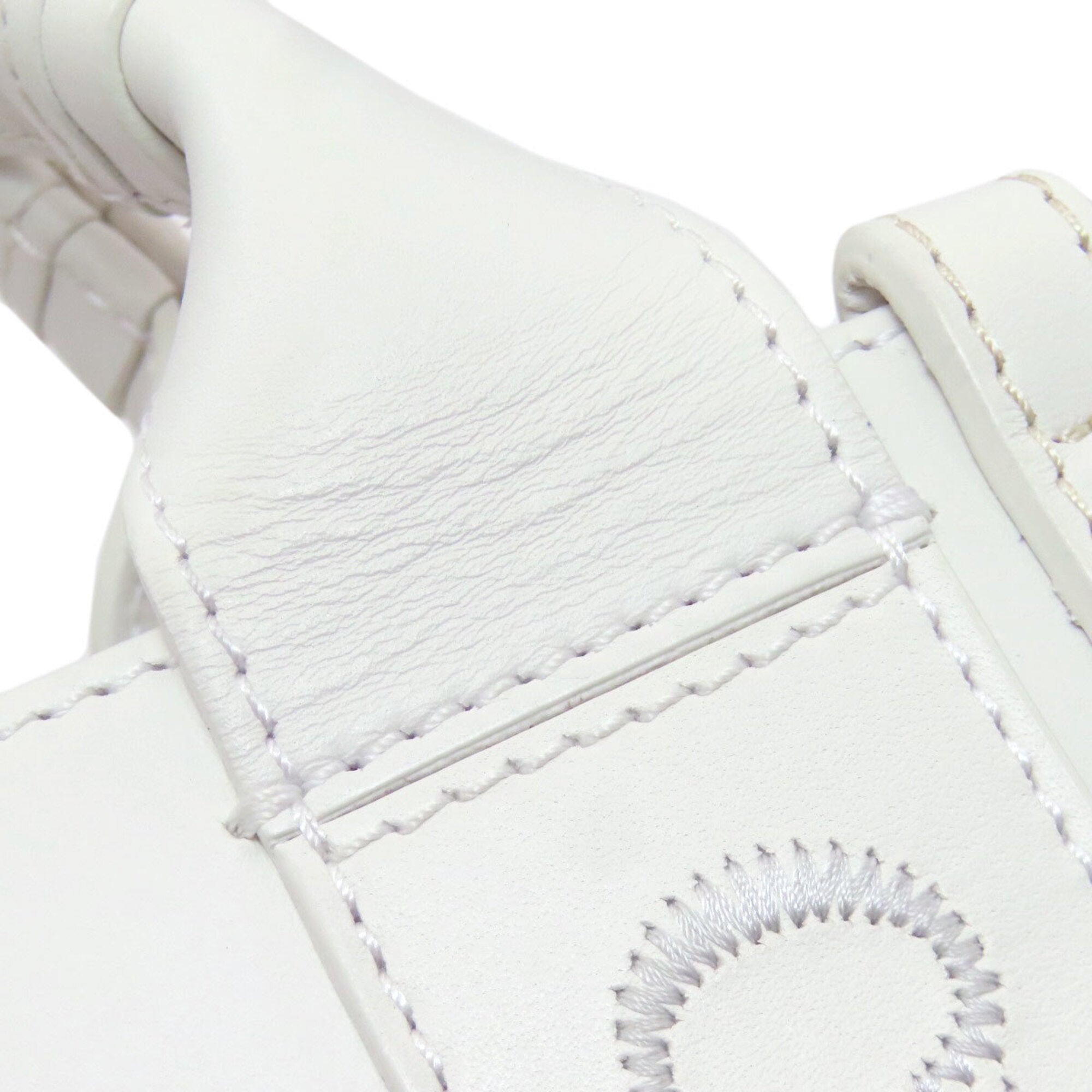 Chloé White Leather Handbag (Pre-Owned)
