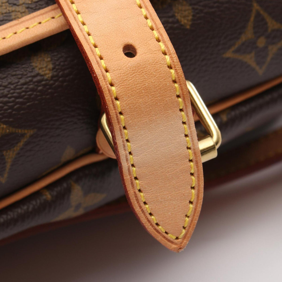 Louis Vuitton Brown Coated Canvas Leather Handbag Shoulder Bag (Pre-Owned)