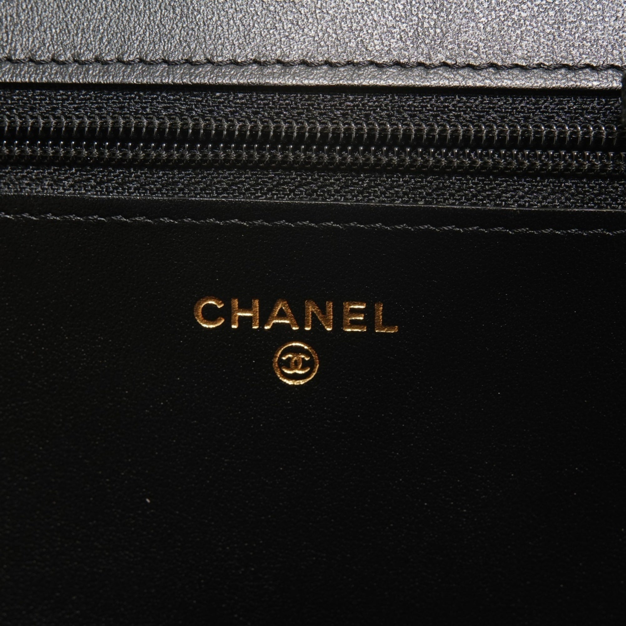 Chanel Boy Chanel Black Shoulder Bag (Pre-Owned)