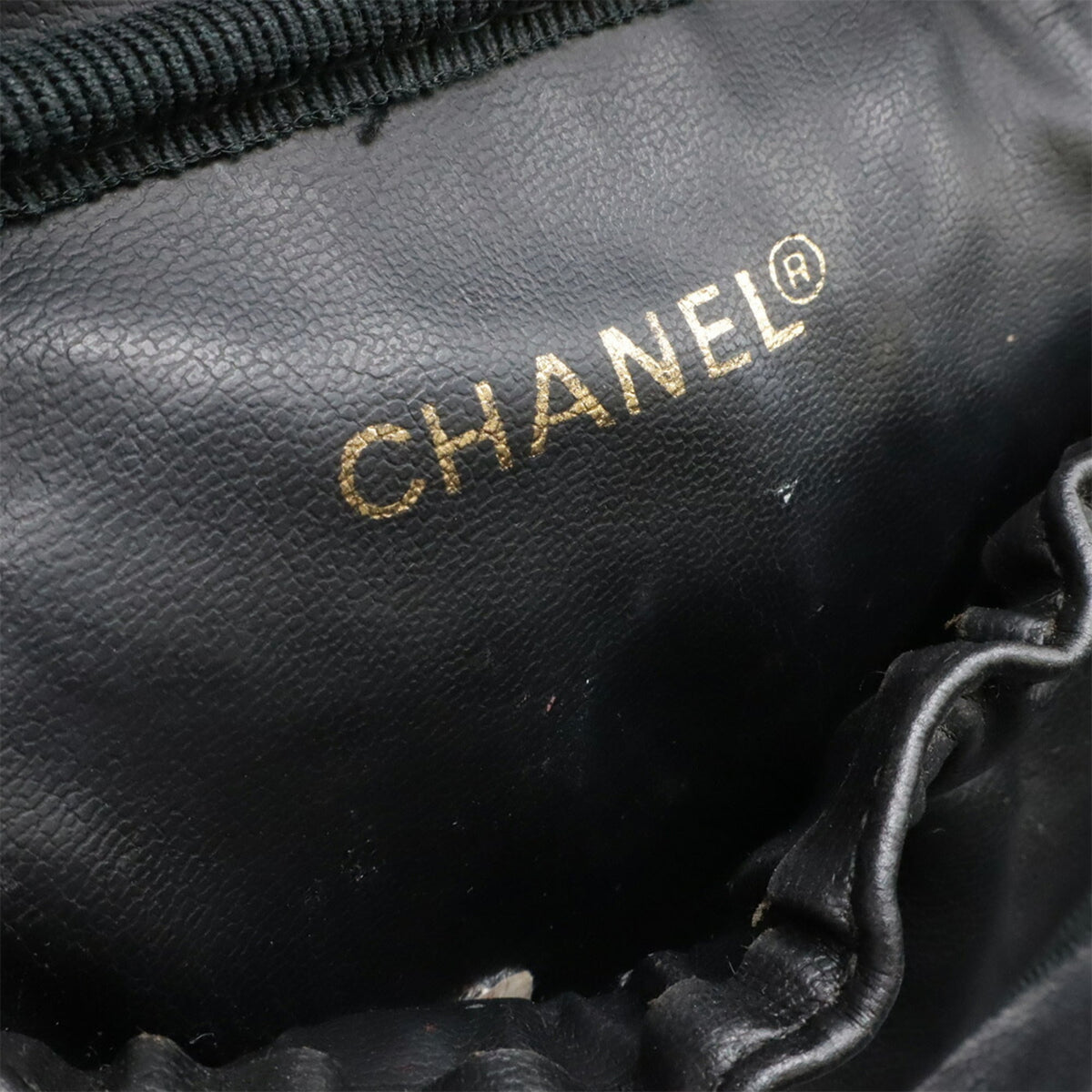 Chanel Black Grained Calfskin Handbag Pouch Vanity Bag (Pre-Owned)