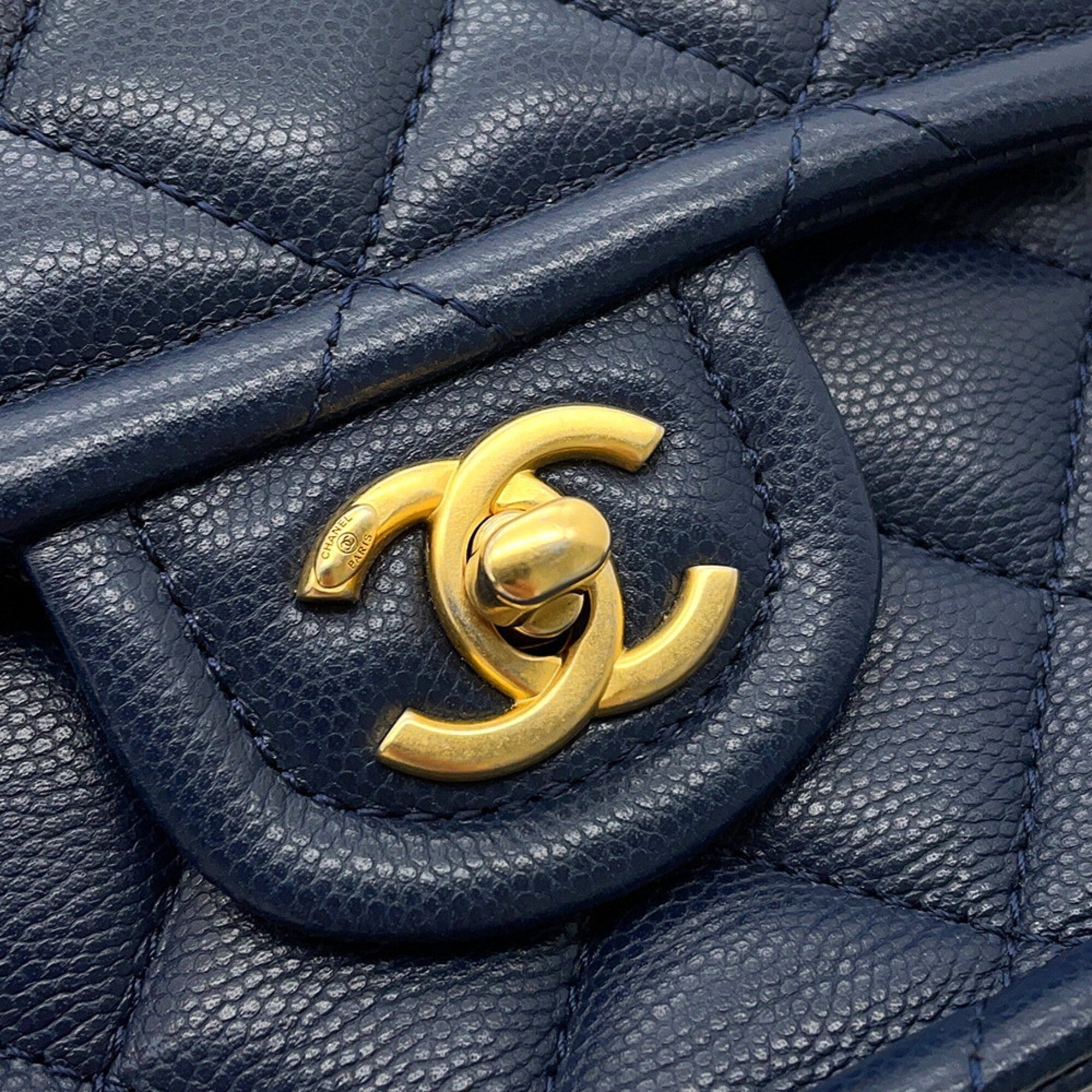 Chanel Matelasse Navy Grained Calfskin Handbag Shoulder Bag (Pre-Owned)