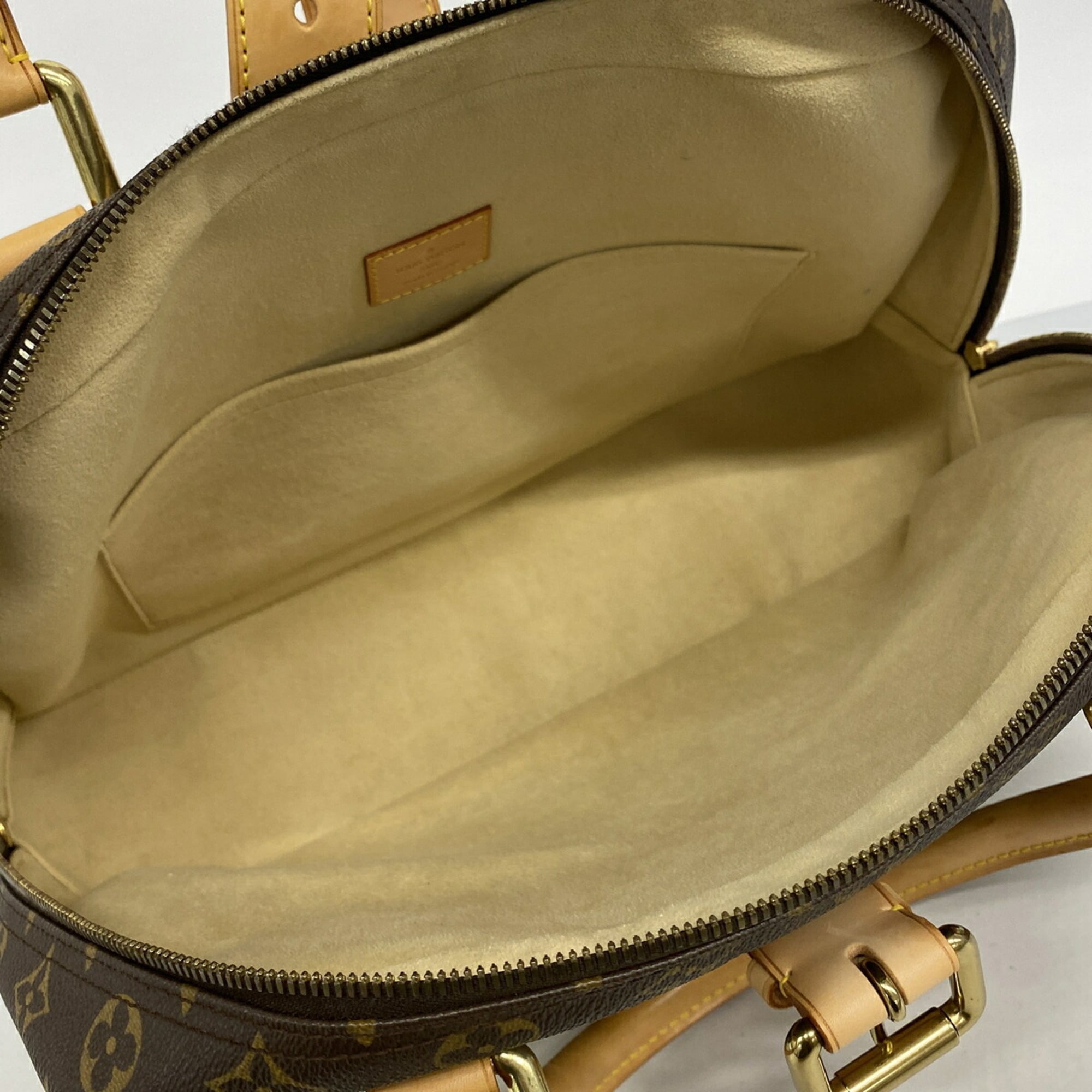 Louis Vuitton Brown Handbag (Pre-Owned)