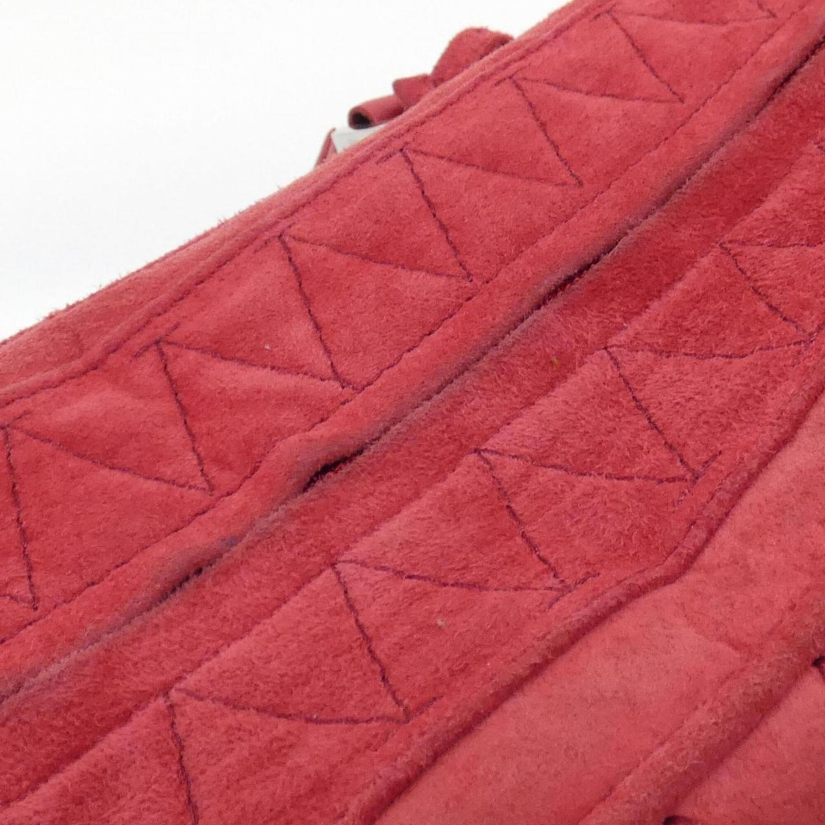 Loewe Red Color White Suede Handbag (Pre-Owned)