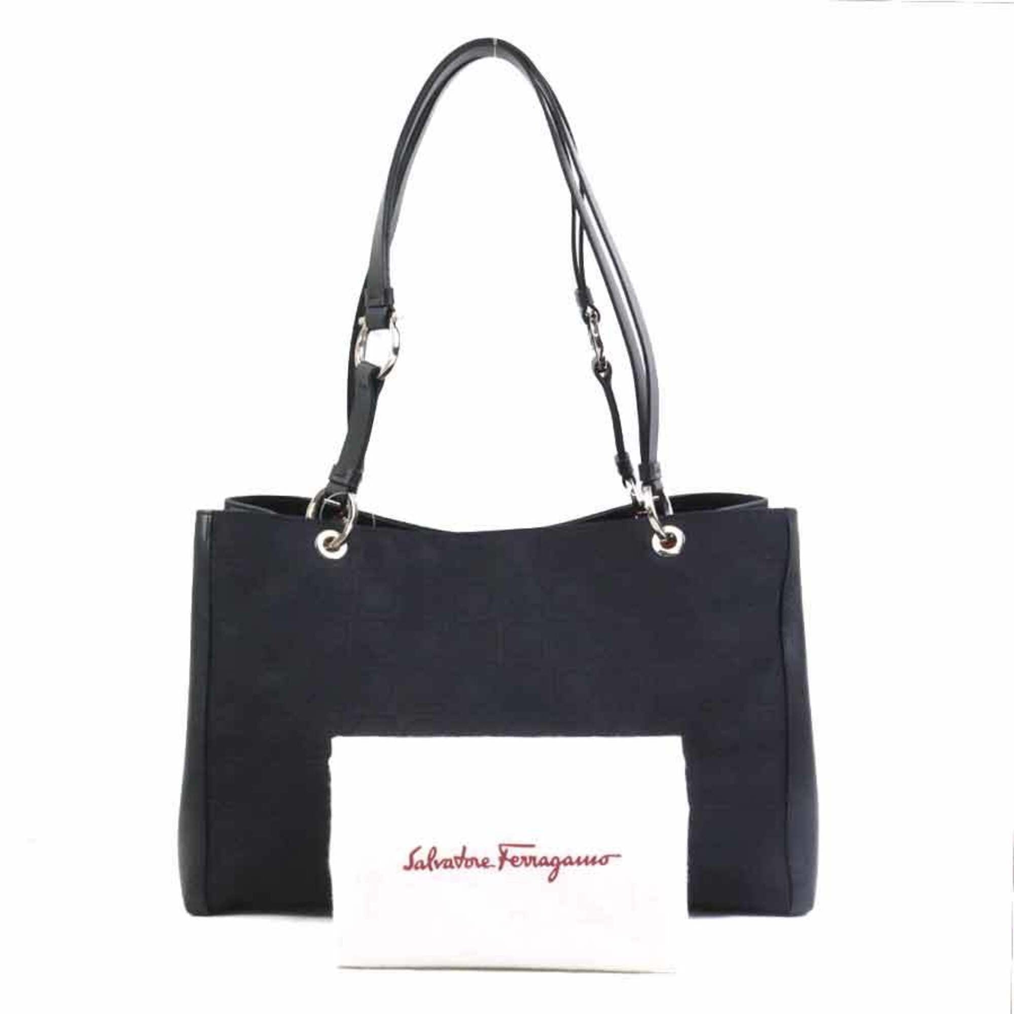 Salvatore Ferragamo Black Nylon Canvas Leather Shoulder Bag (Pre-Owned)