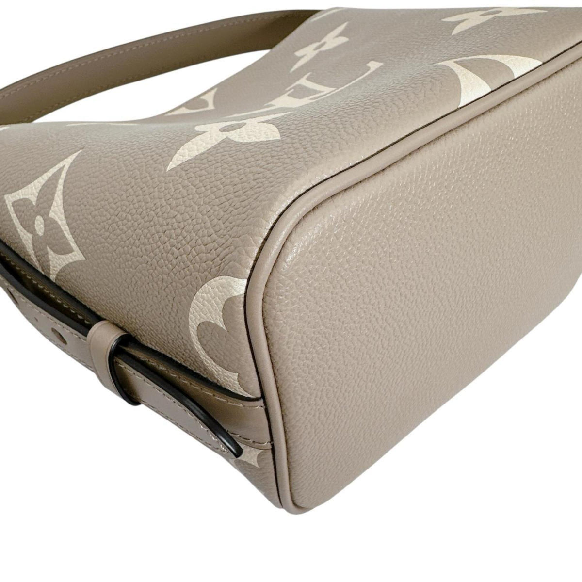 Louis Vuitton Monogram Empreinte Beige Monogram Empreinte Tote Bag (Pre-Owned)