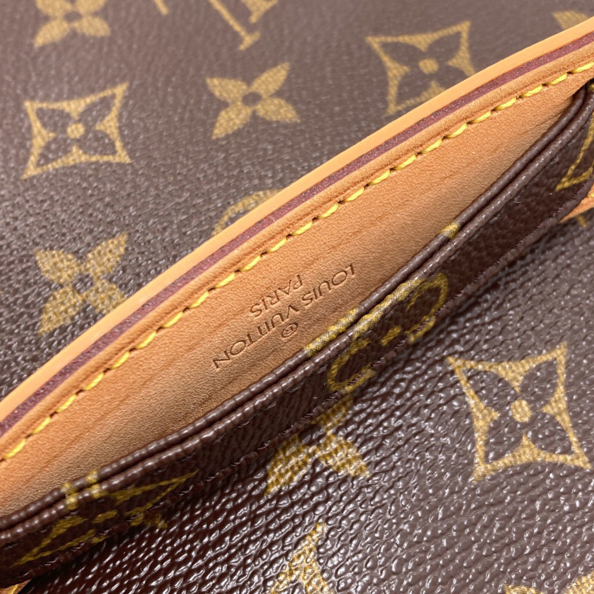 Louis Vuitton Monogram Monogram Monogram Shoulder Bag (Pre-Owned)
