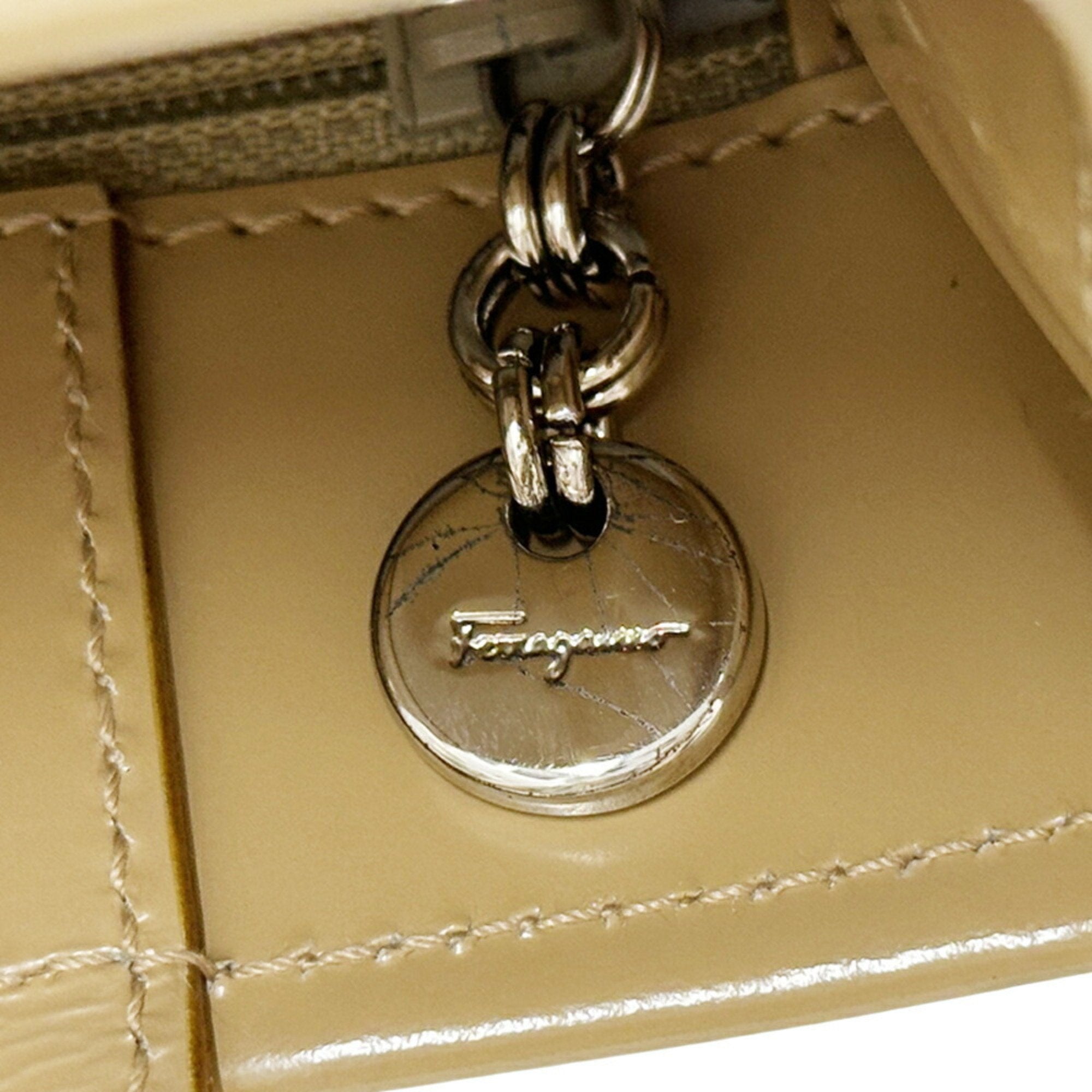 Salvatore Ferragamo Beige Leather Handbag (Pre-Owned)