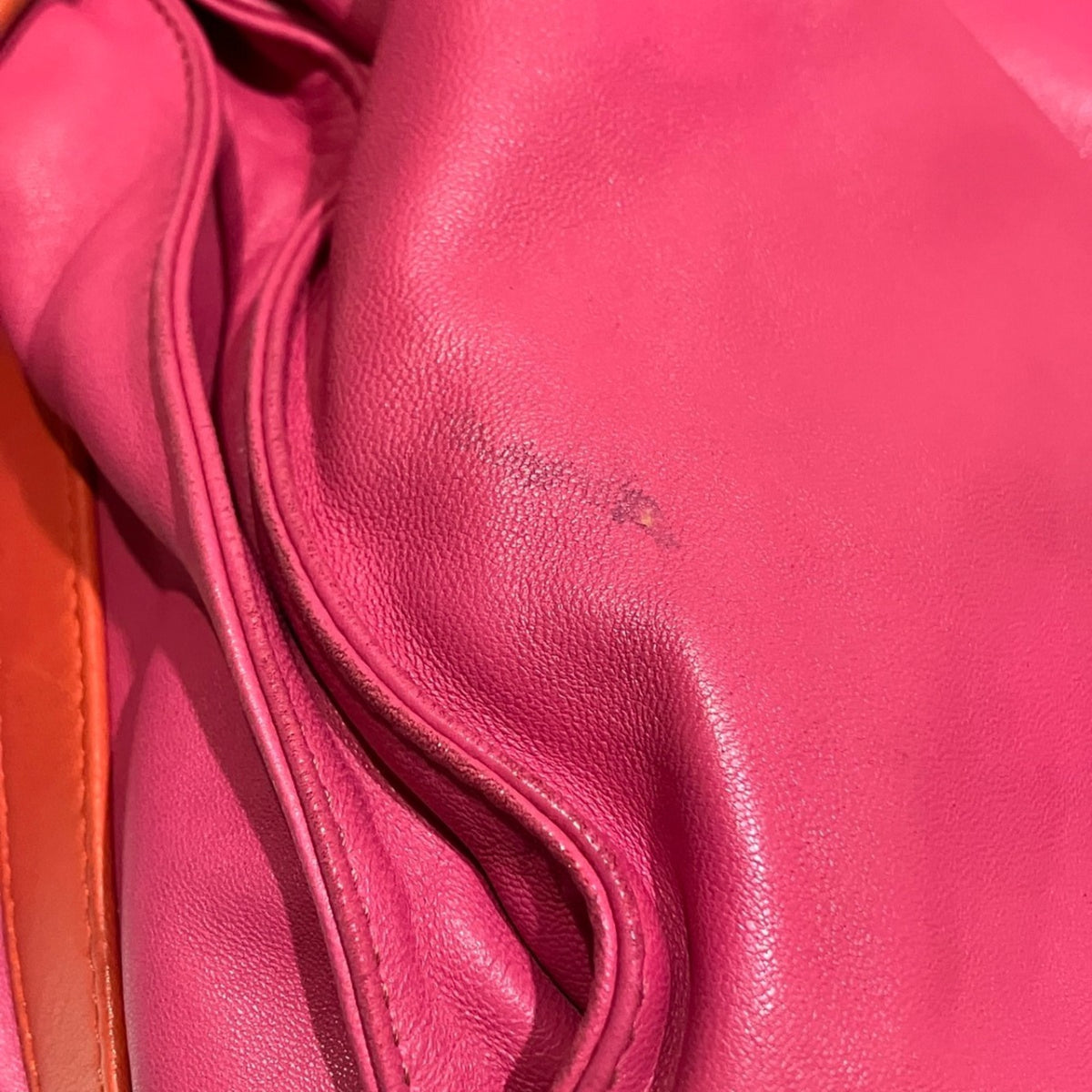 Loewe Pink Leather Shoulder Bag (Pre-Owned)