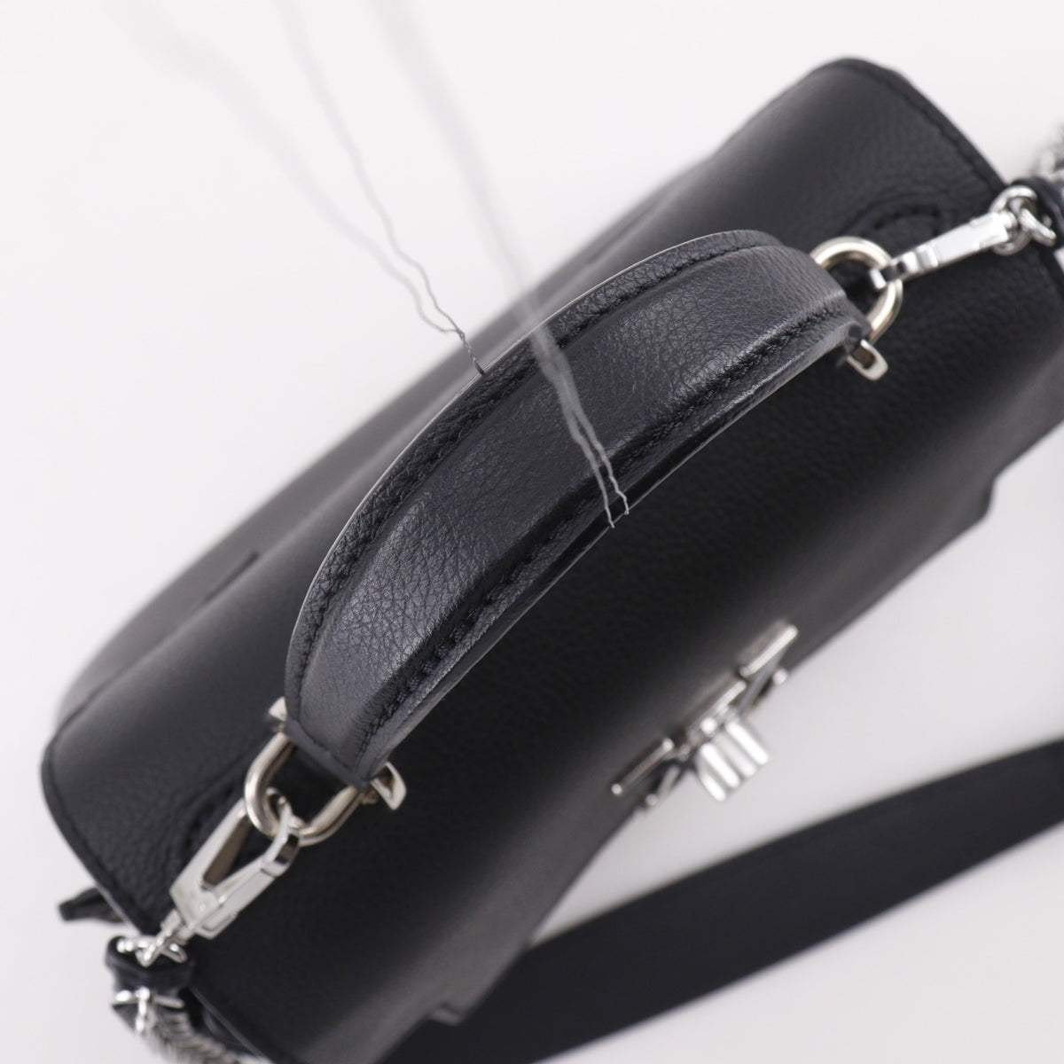 Louis Vuitton Black Leather Handbag (Pre-Owned)