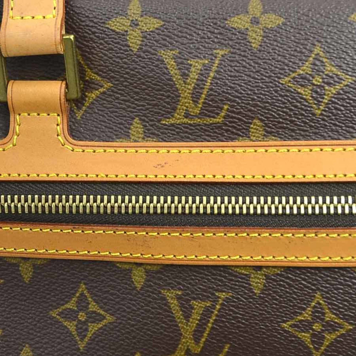 Louis Vuitton Brown Monogram Monogram Shoulder Bag (Pre-Owned)