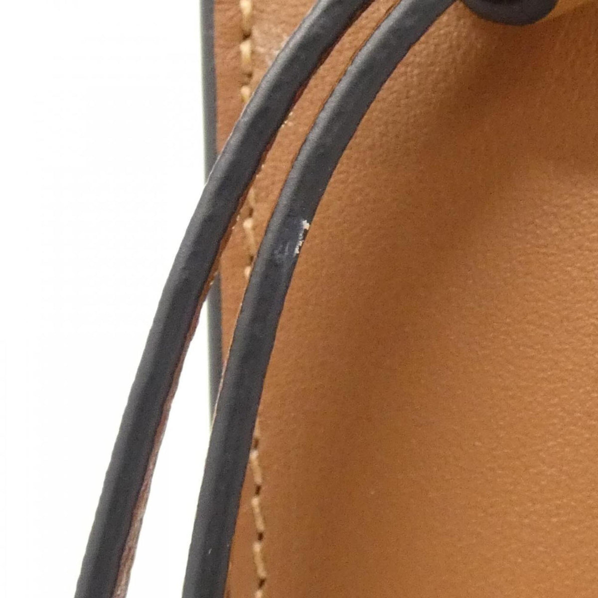 Loewe Brown Leather Shoulder Bag (Pre-Owned)