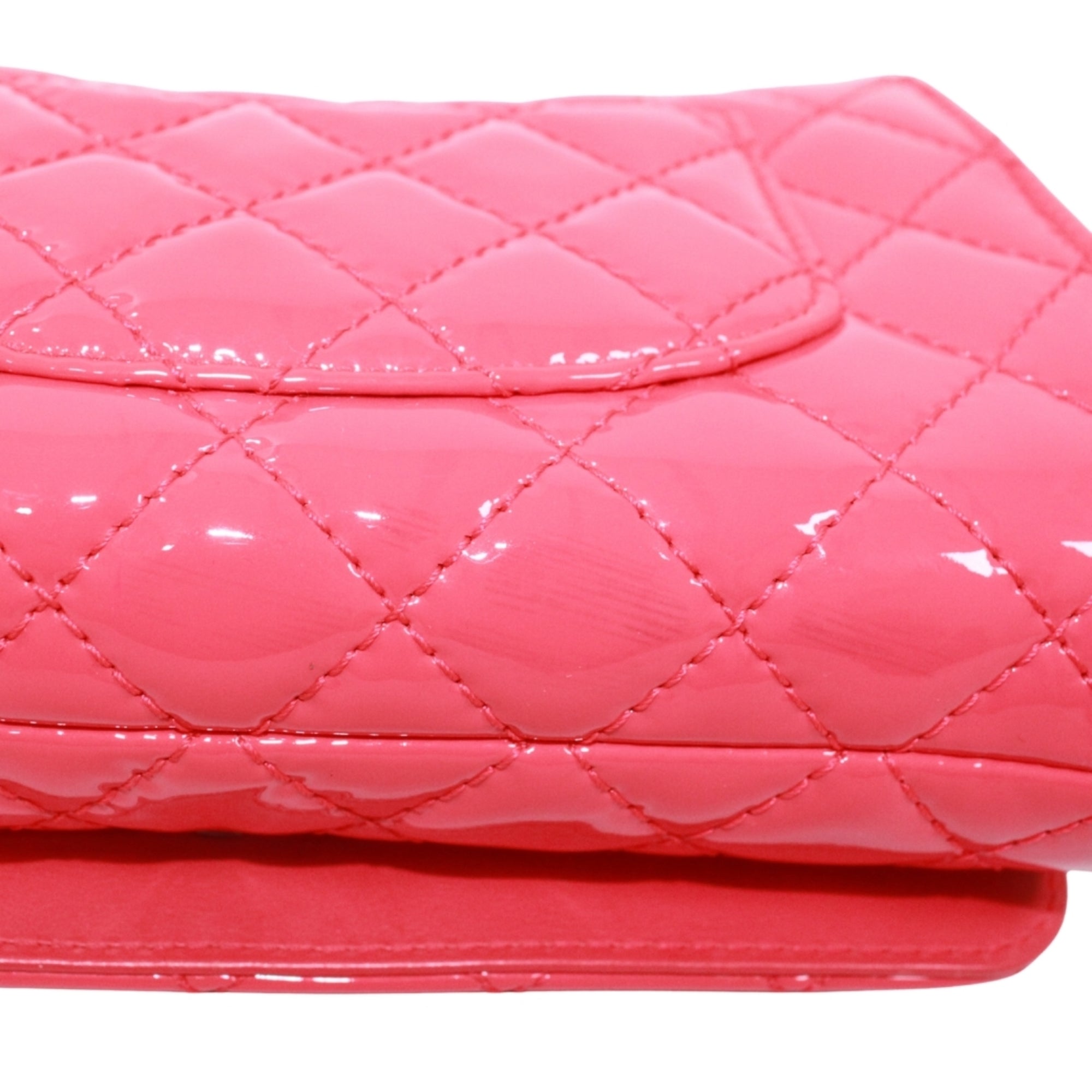 Chanel Pink Patent Leather Shoulder Bag (Pre-Owned)