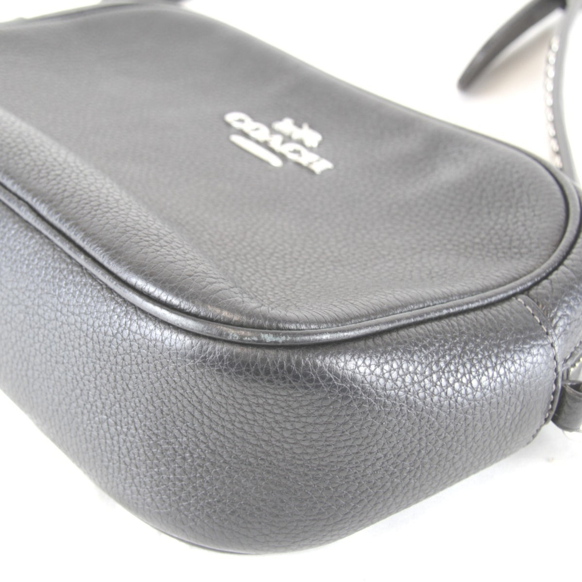 Coach Black Leather Metal Shoulder Bag (Pre-Owned)