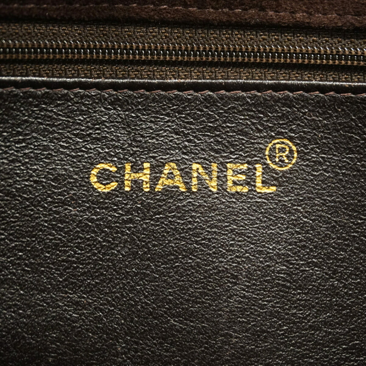 Chanel Brown Suede Shoulder Bag (Pre-Owned)