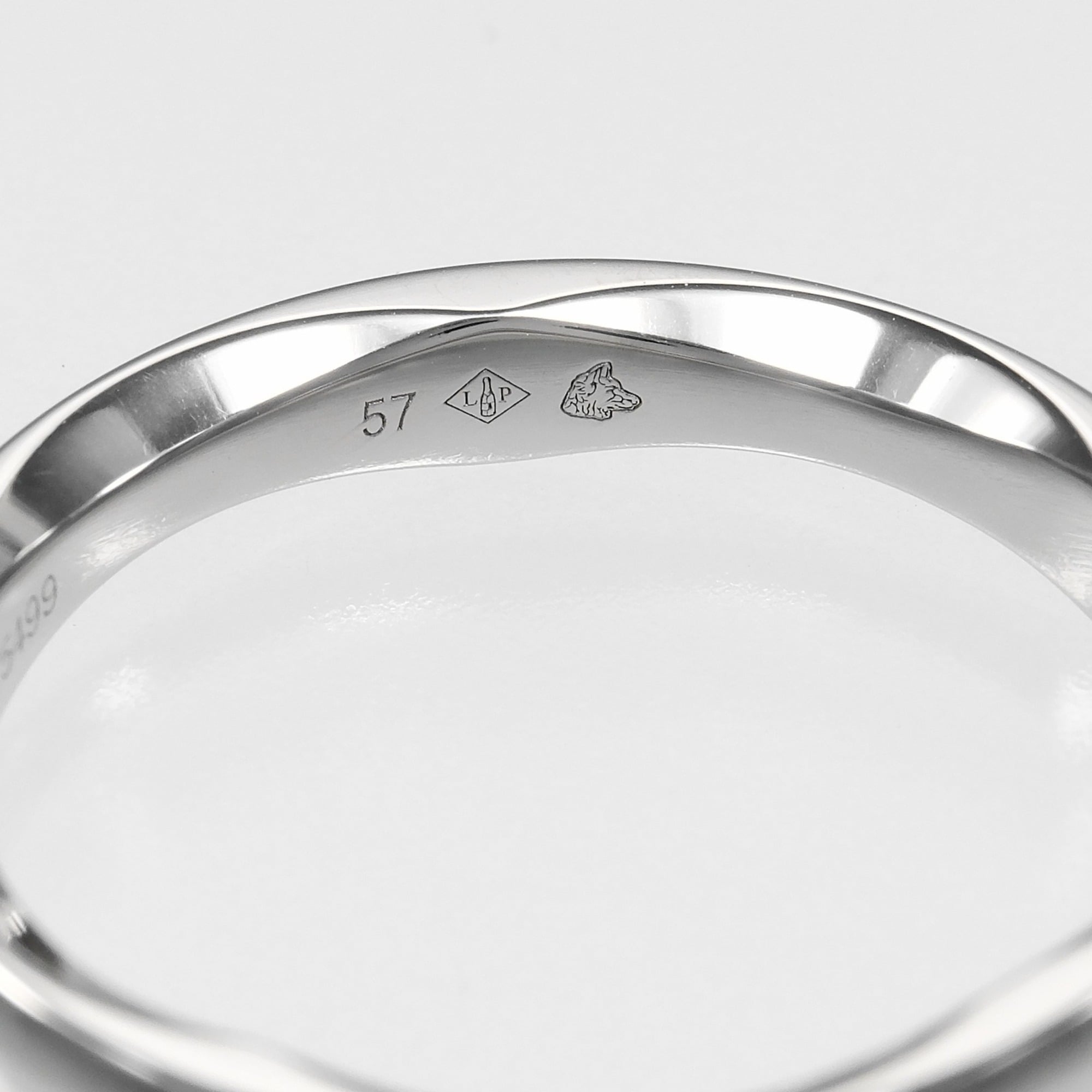 Chanel Silver Platinum 950 Band Ring (Pre-Owned)