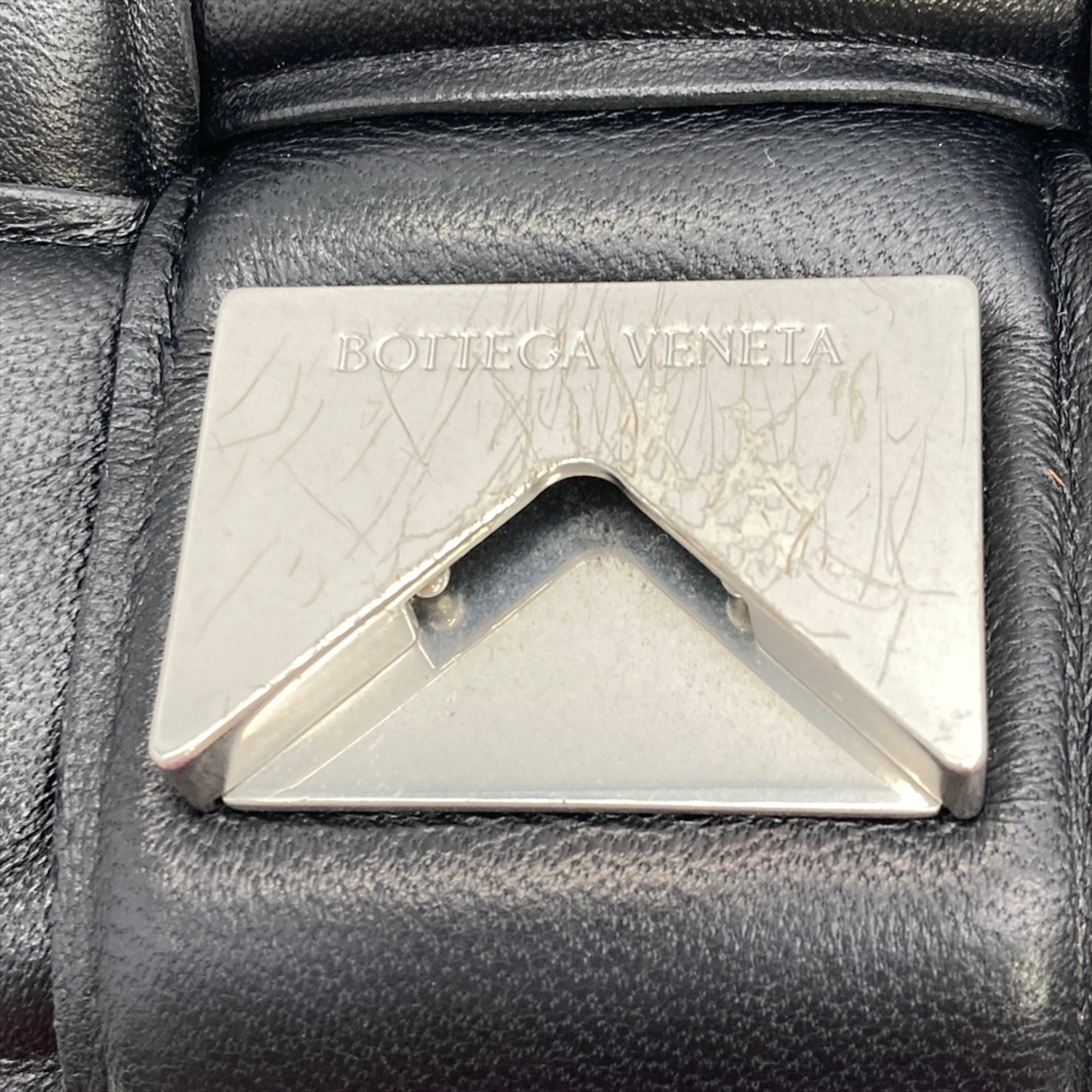 Bottega Veneta Black Intrecciato Shoulder Bag (Pre-Owned)