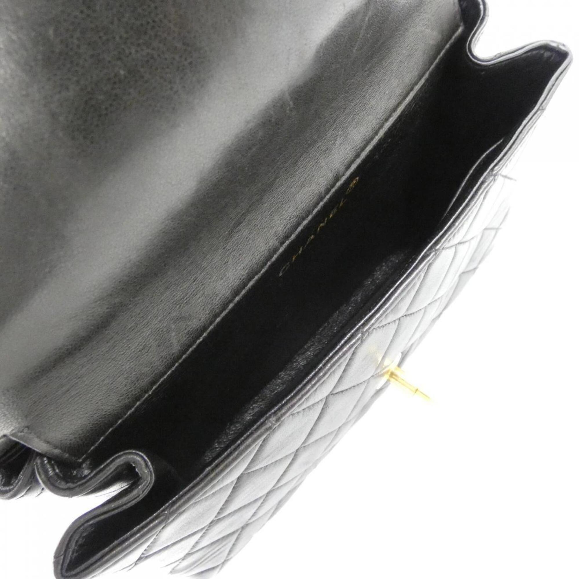 Chanel Black Leather Shoulder Bag (Pre-Owned)