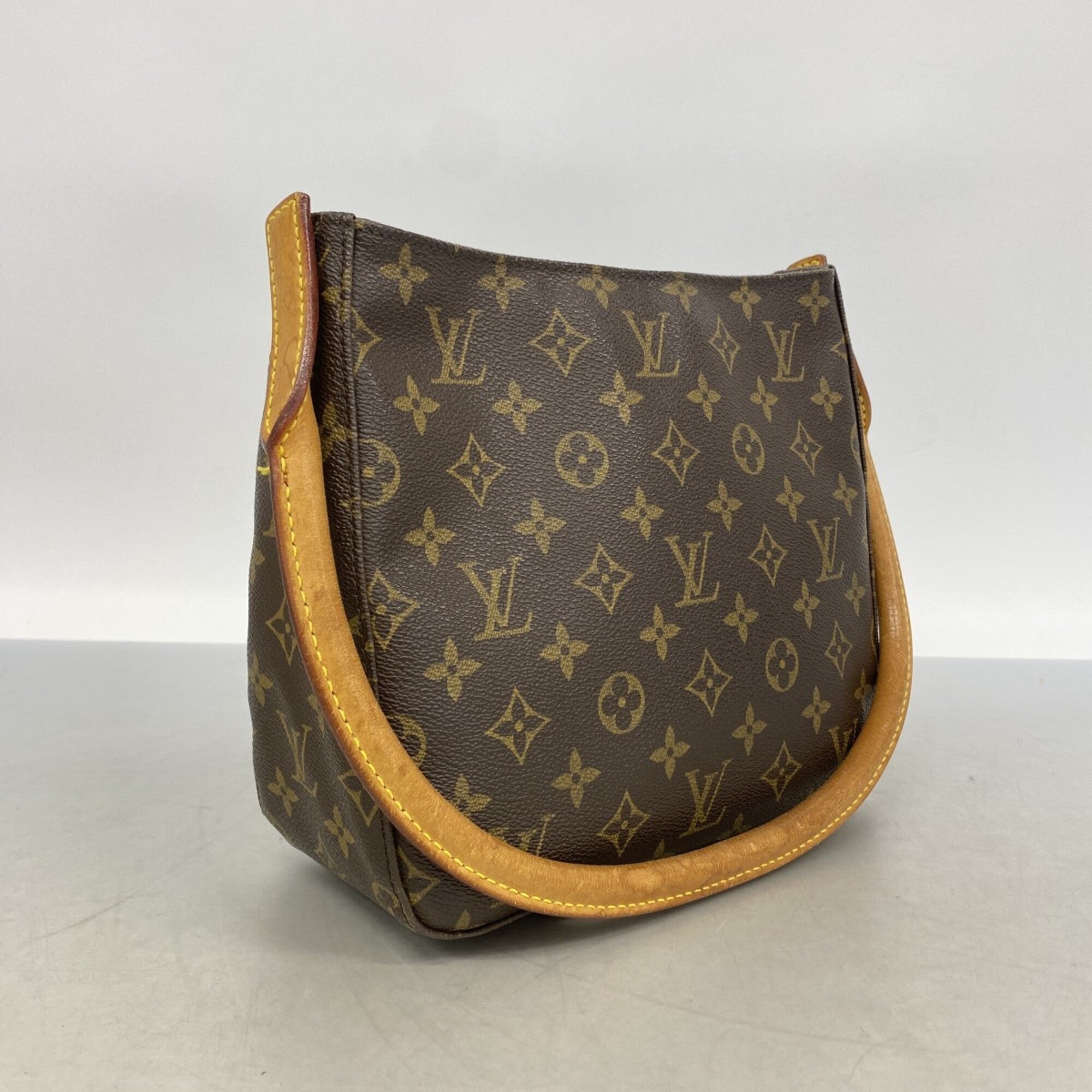 Louis Vuitton Brown Shoulder Bag (Pre-Owned)