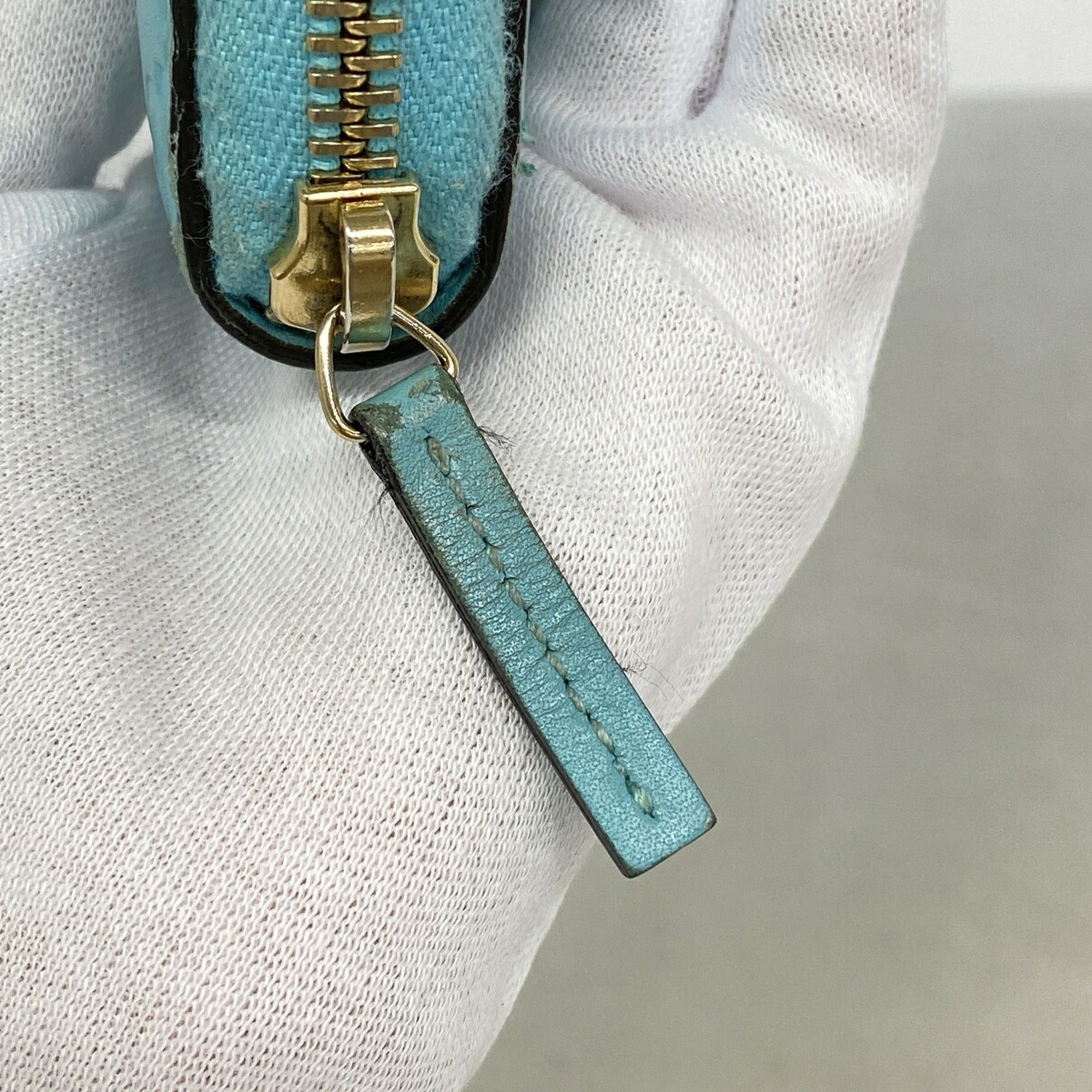 Gucci Light Blue Leather Long Wallet (Bi-Fold) (Pre-Owned)