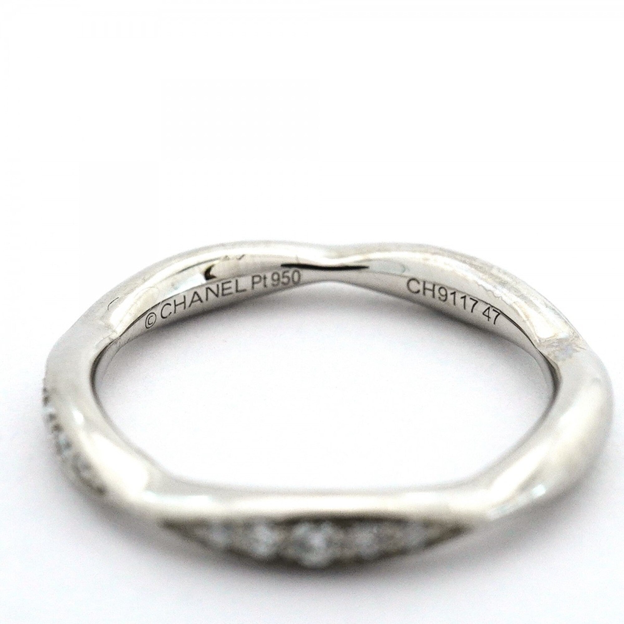 Chanel Platinum 950 Band Ring (Pre-Owned)