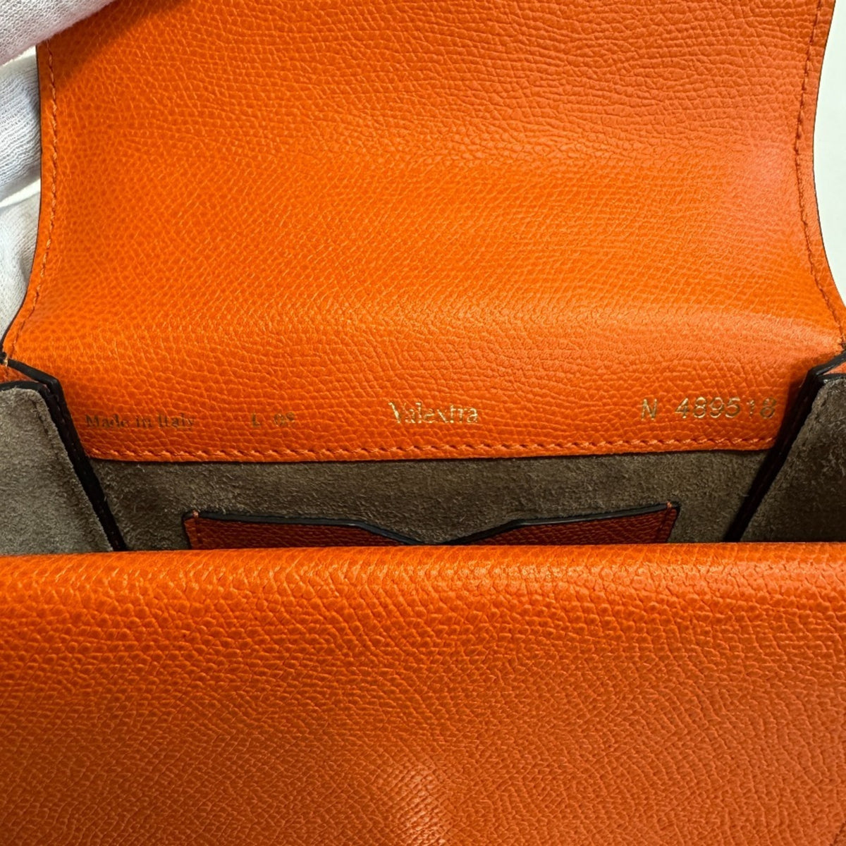 Valextra Orange Leather Shoulder Bag (Pre-Owned)