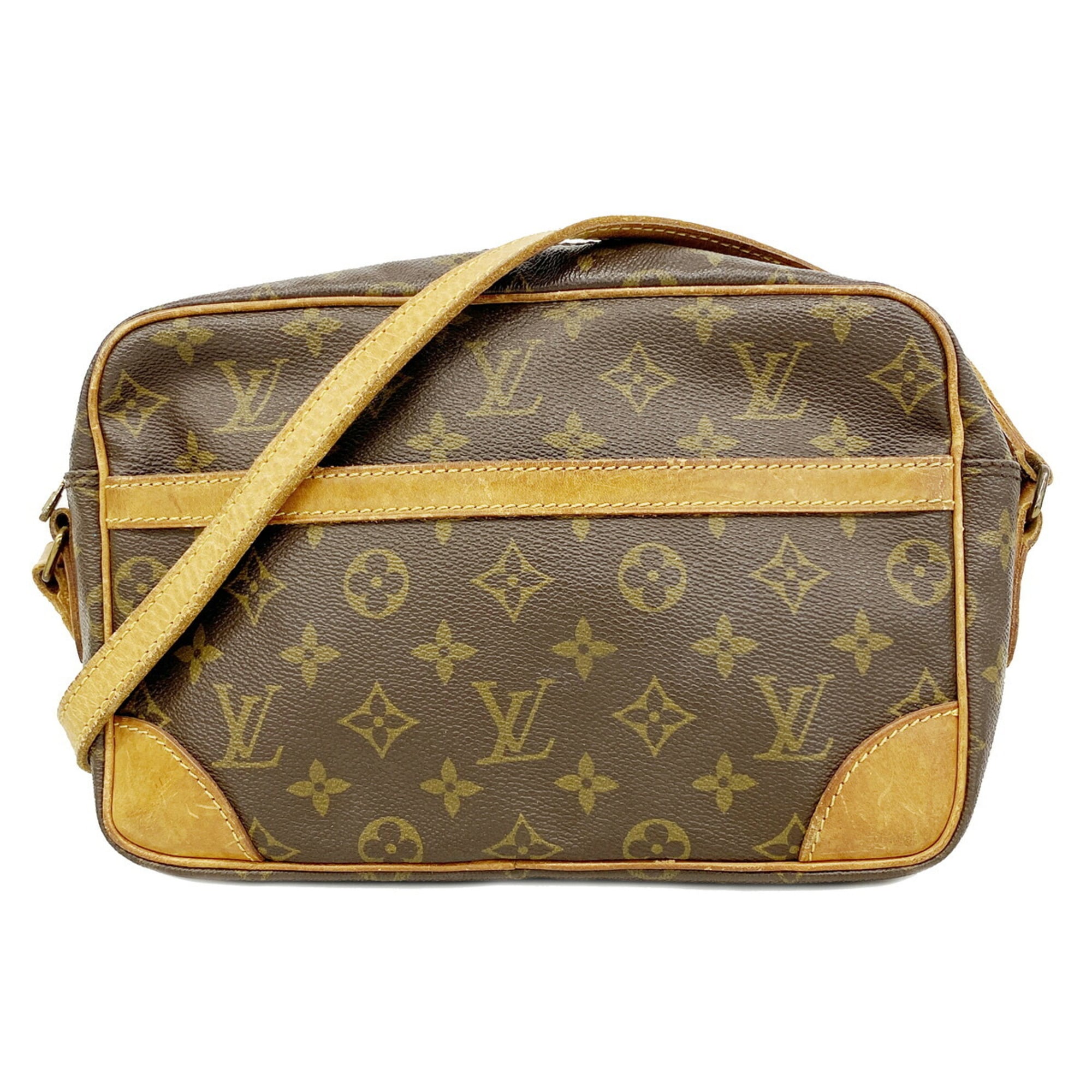 Louis Vuitton Brown Shoulder Bag (Pre-Owned)