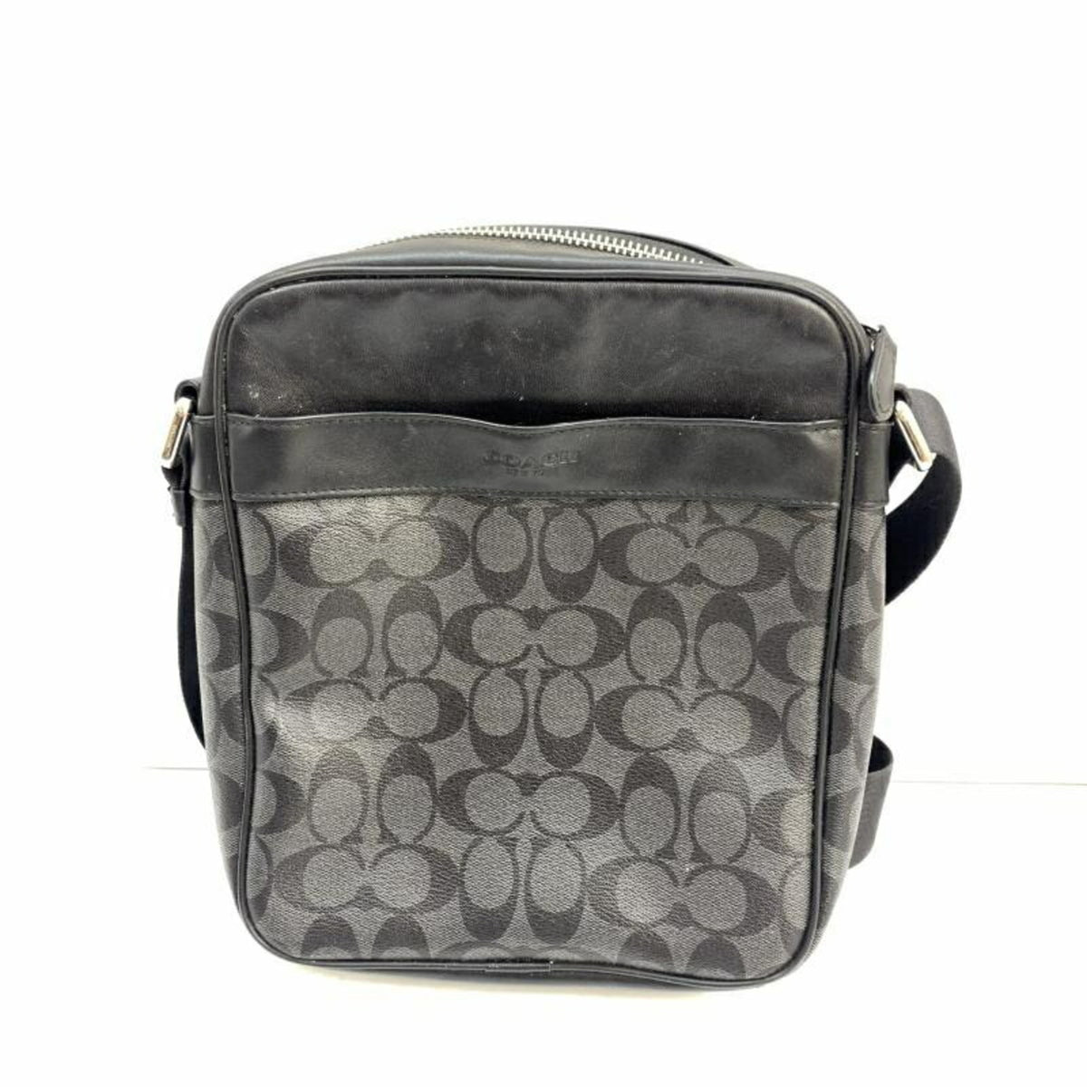 Coach Signature Shoulder Bag (Pre-Owned)