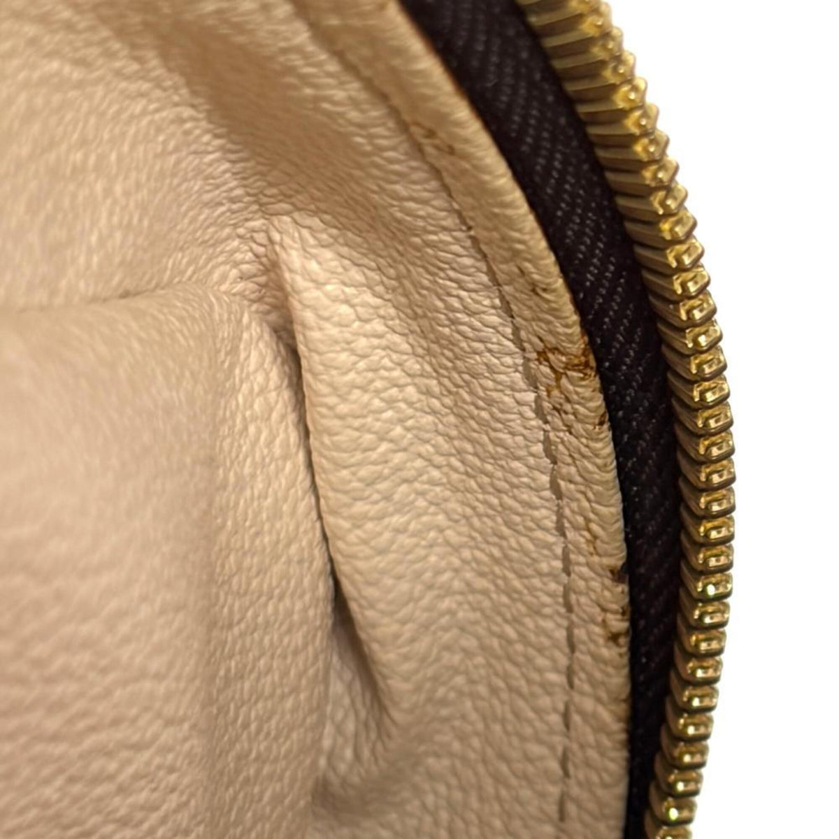 Louis Vuitton Brown Monogram Canvas Handbag (Pre-Owned)