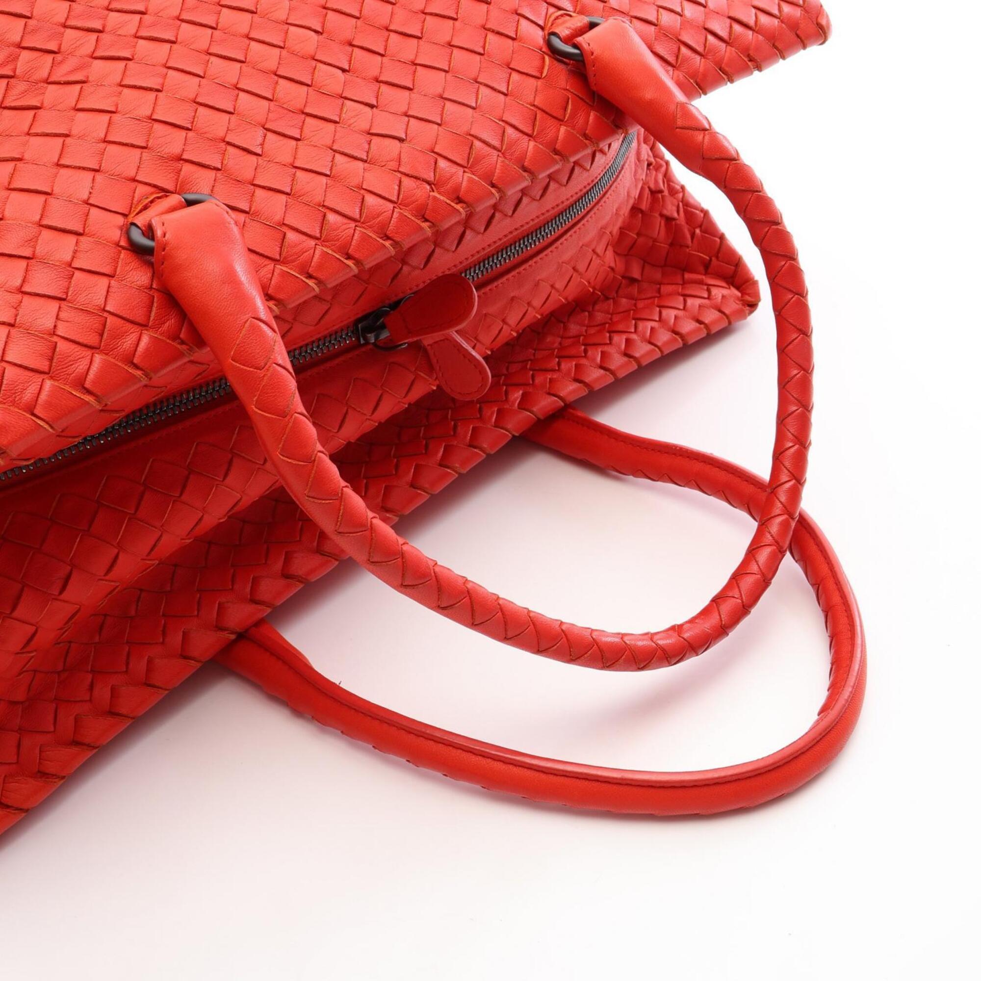 Bottega Veneta Red Color Leather Handbag Tote Bag (Pre-Owned)