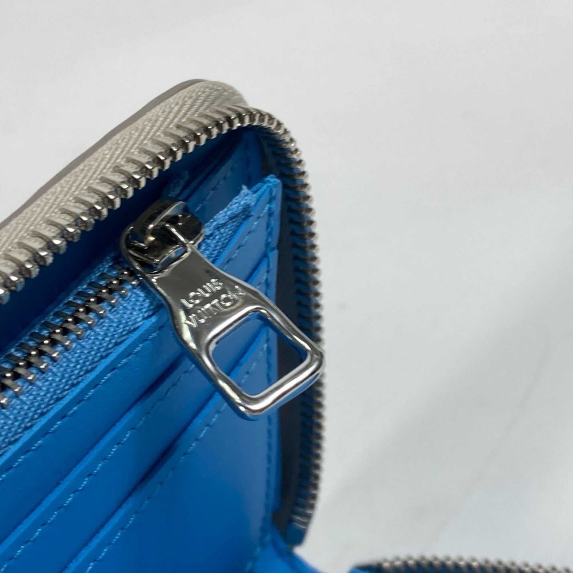 Louis Vuitton Blue Gray Leather Long Wallet (Bi-Fold) (Pre-Owned)