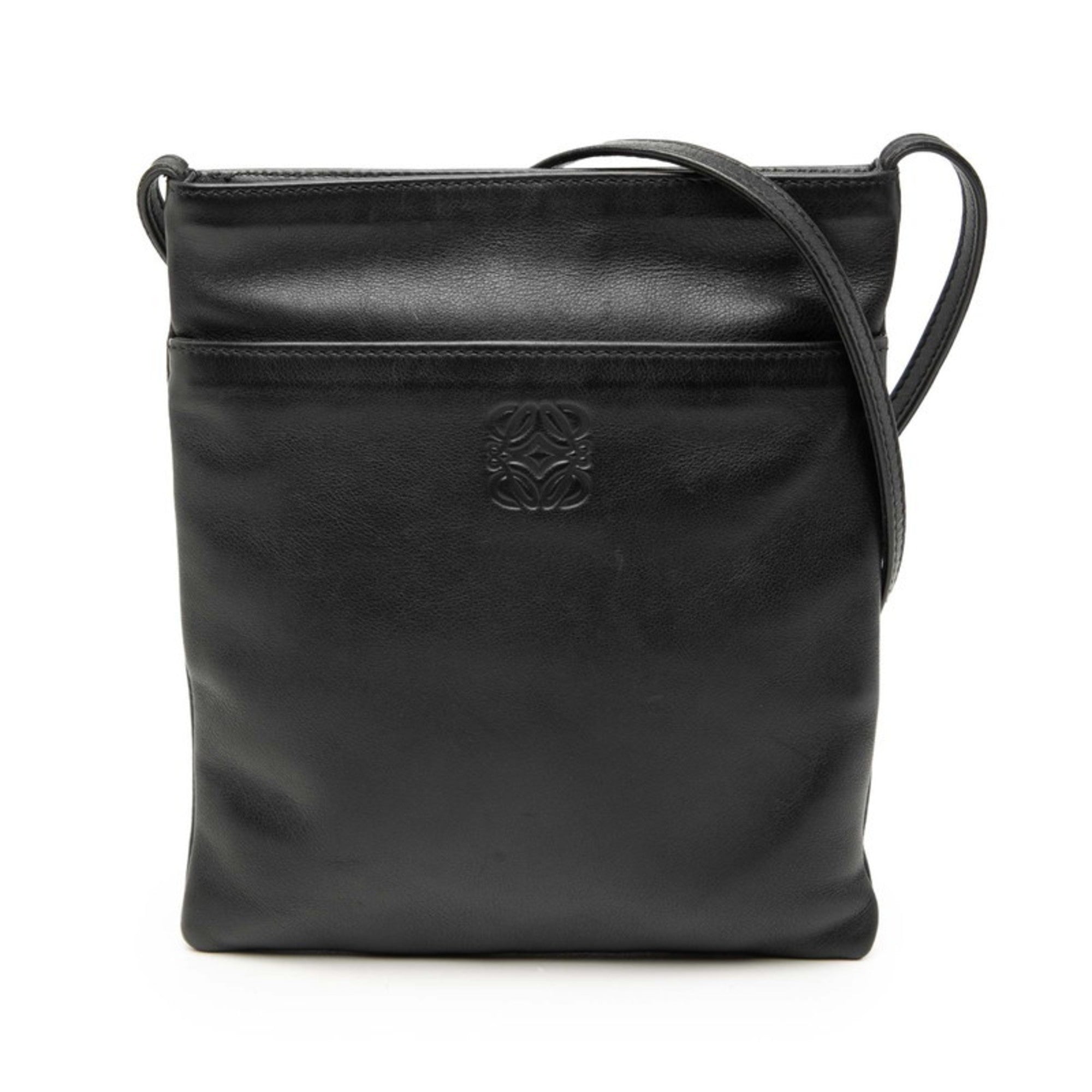 Loewe Black Leather Pochette Shoulder Bag (Pre-Owned)
