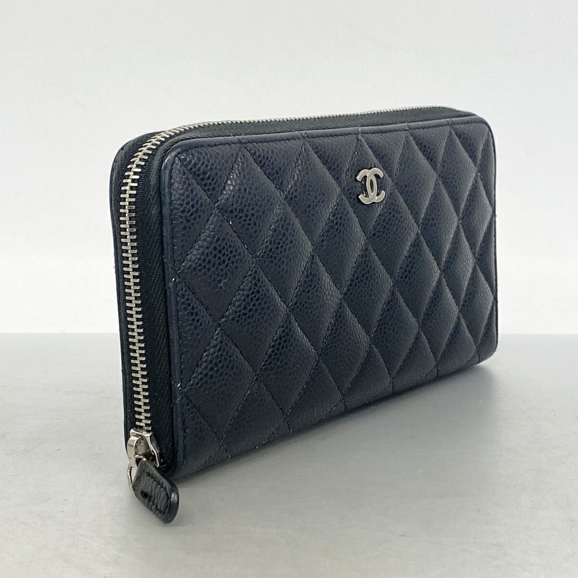 Chanel Black Grained Calfskin Long Wallet (Bi-Fold) (Pre-Owned)